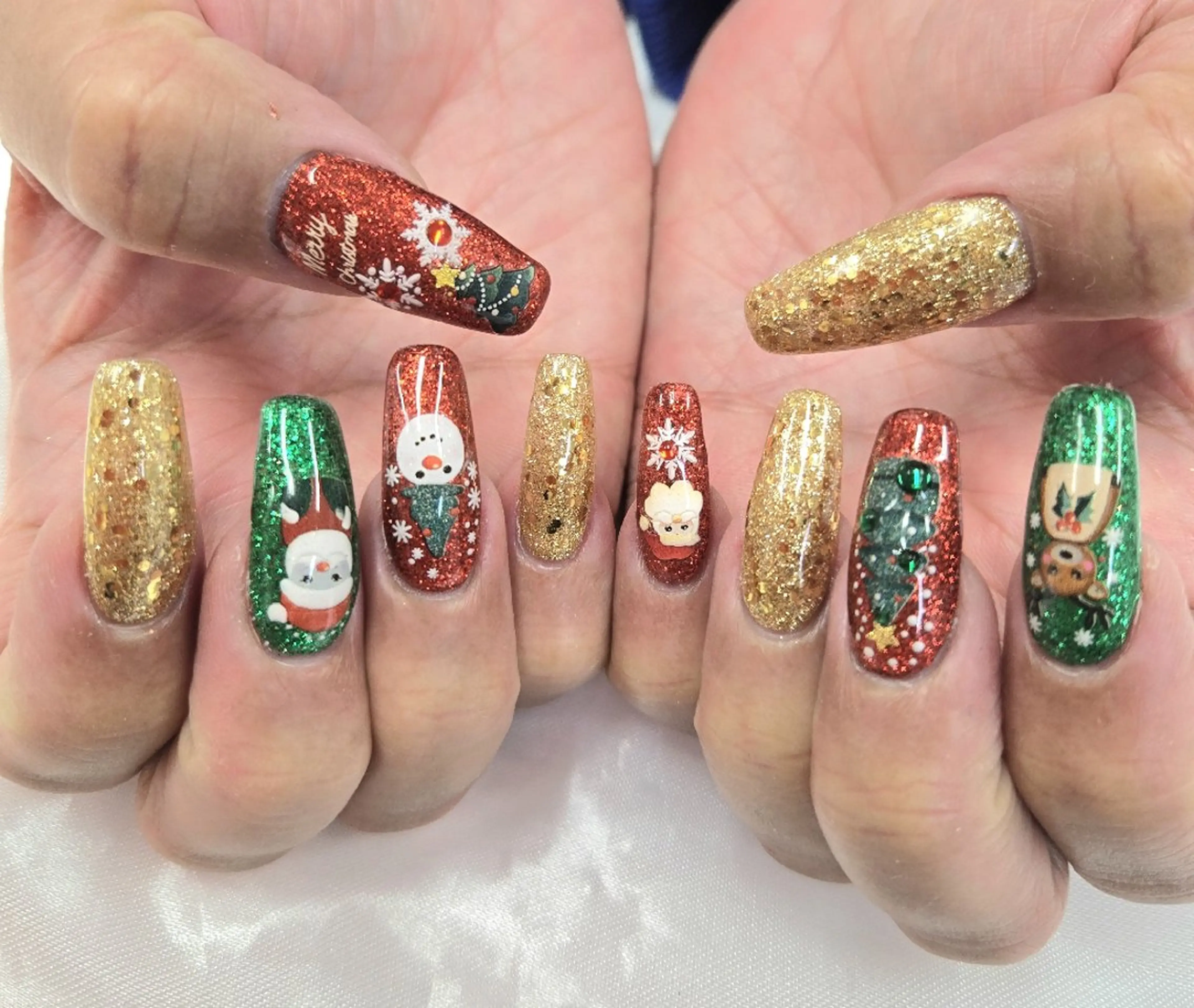 ネイル アートネイル オーロラネイル チークネイル ジェルネイル グラデーション ハンドネイル 河野ちえ (雑誌掲載サロン)のネイルデザイン