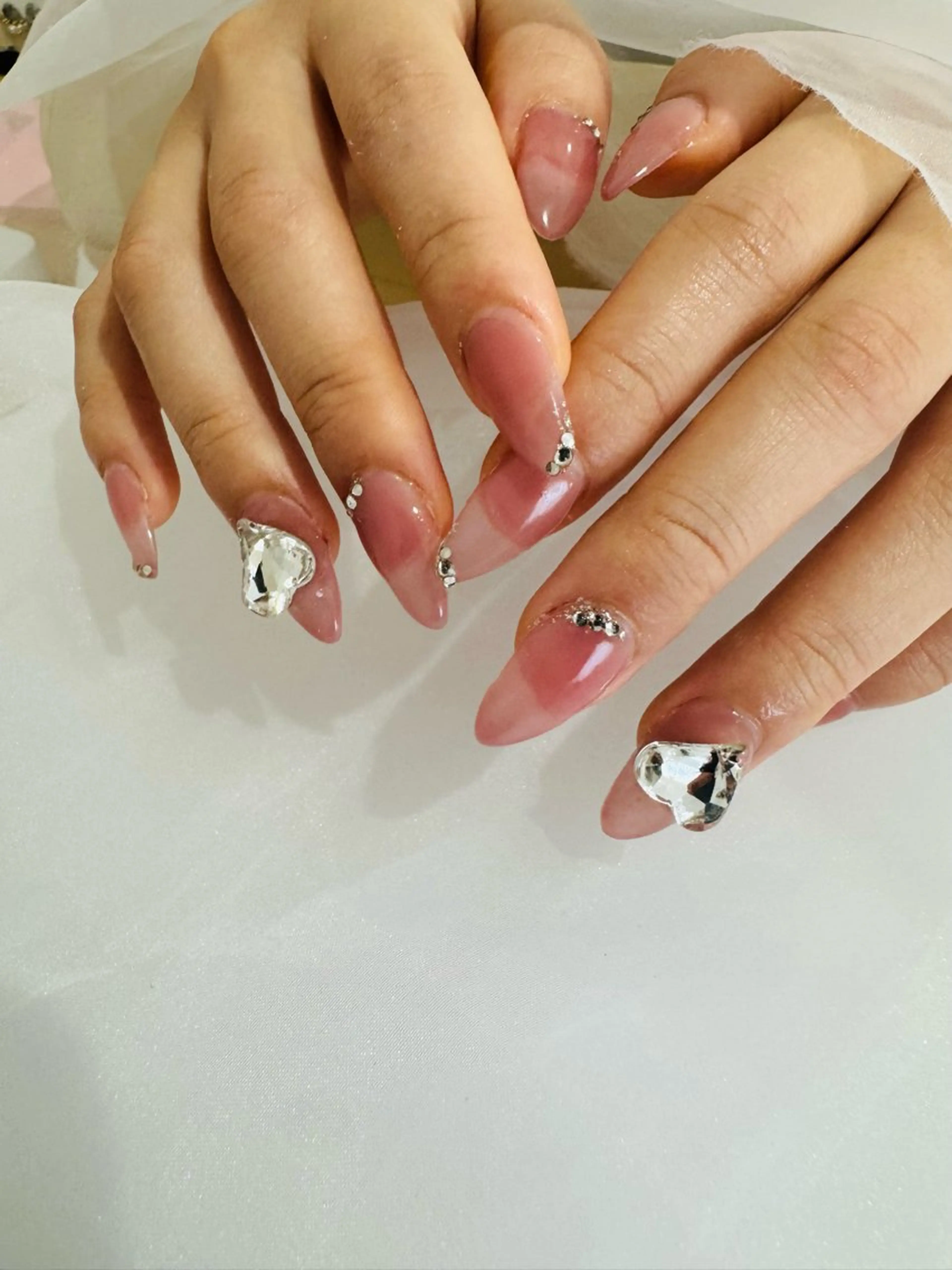 ネイル 向井 唯紀世のネイルデザイン