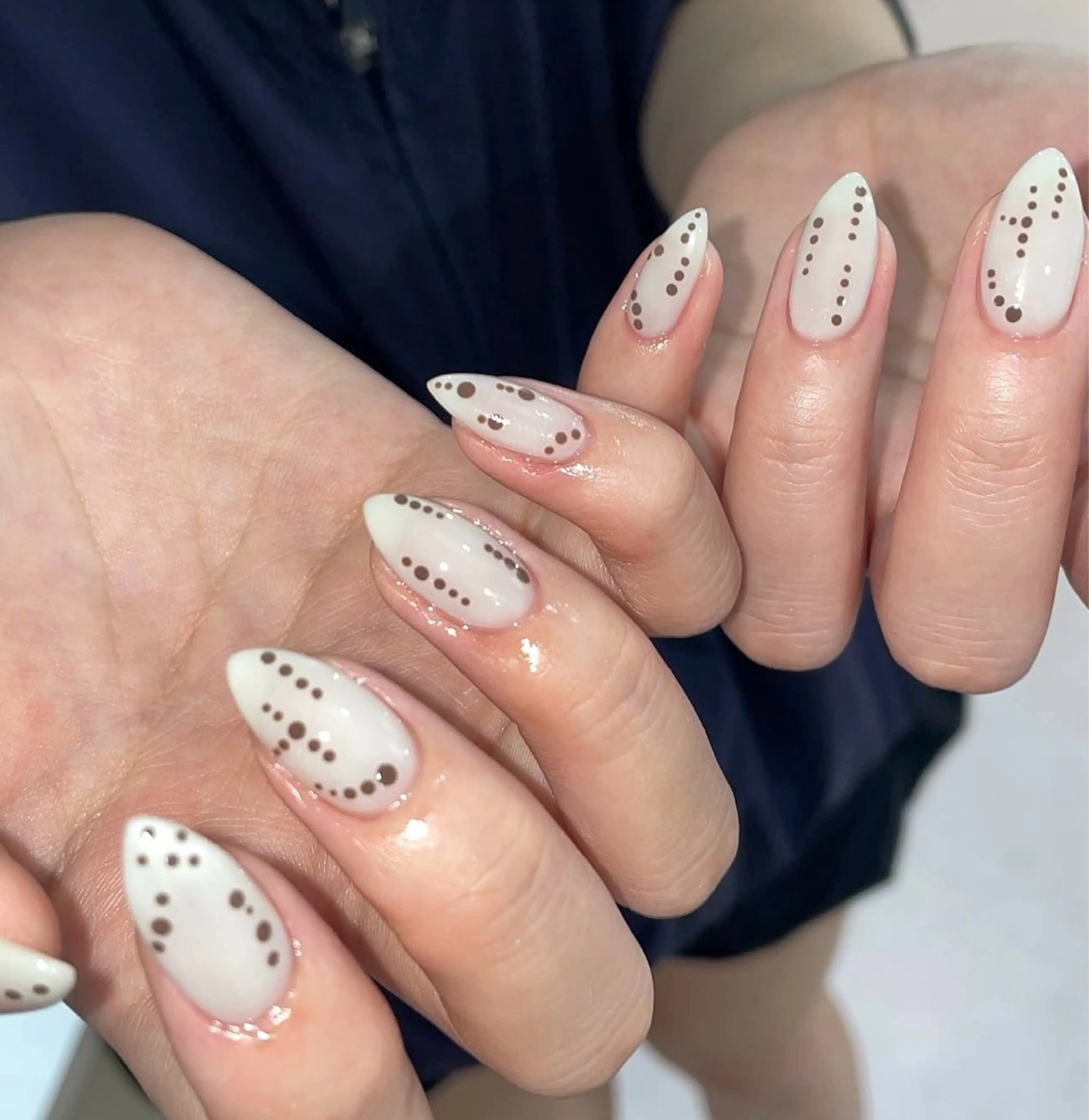 ミディアム 韓国風ヘア ハンドネイル Aila Nail ShinOkuboのネイルデザイン