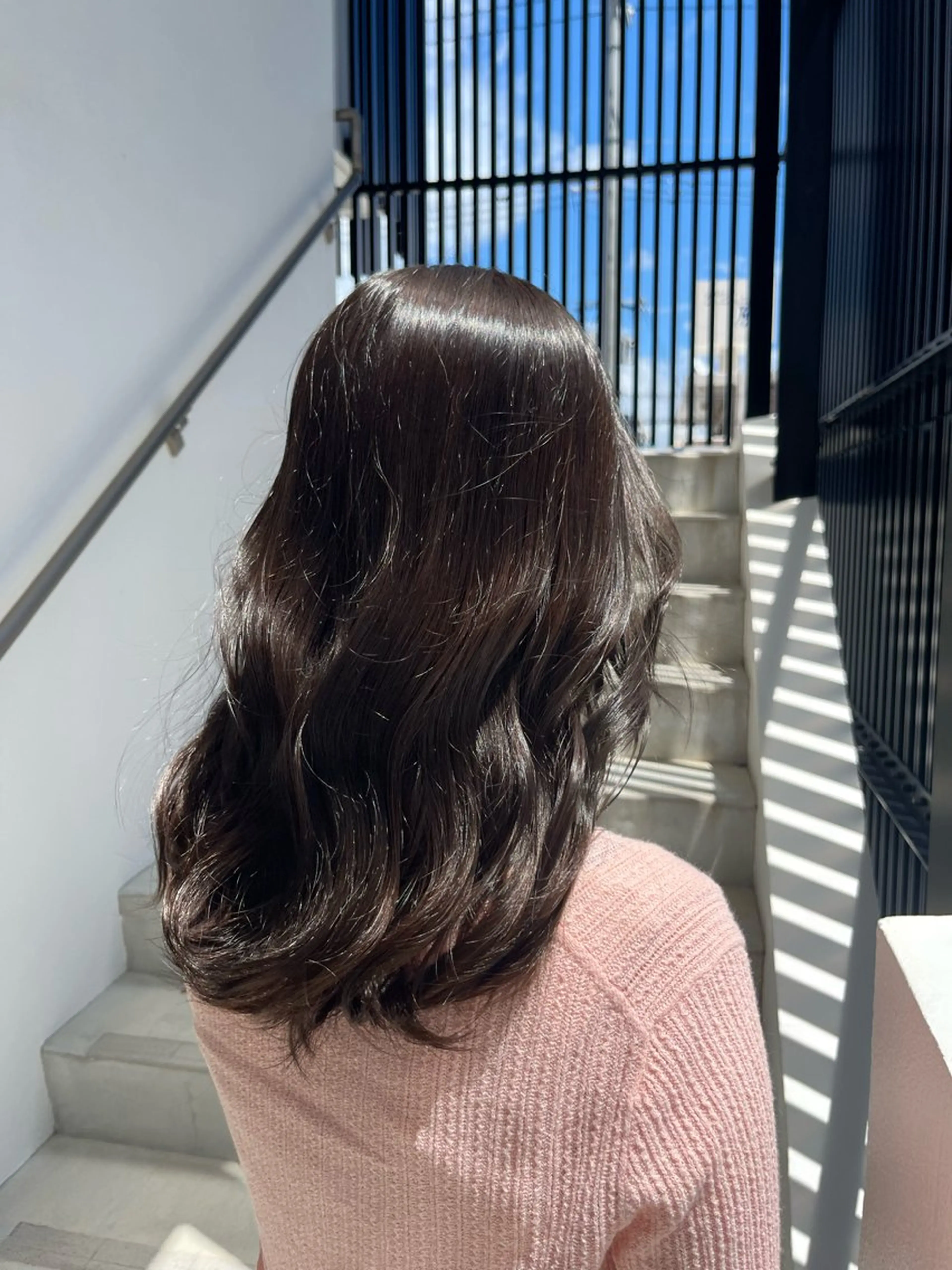 カラー 宇座 杏音のヘアスタイル