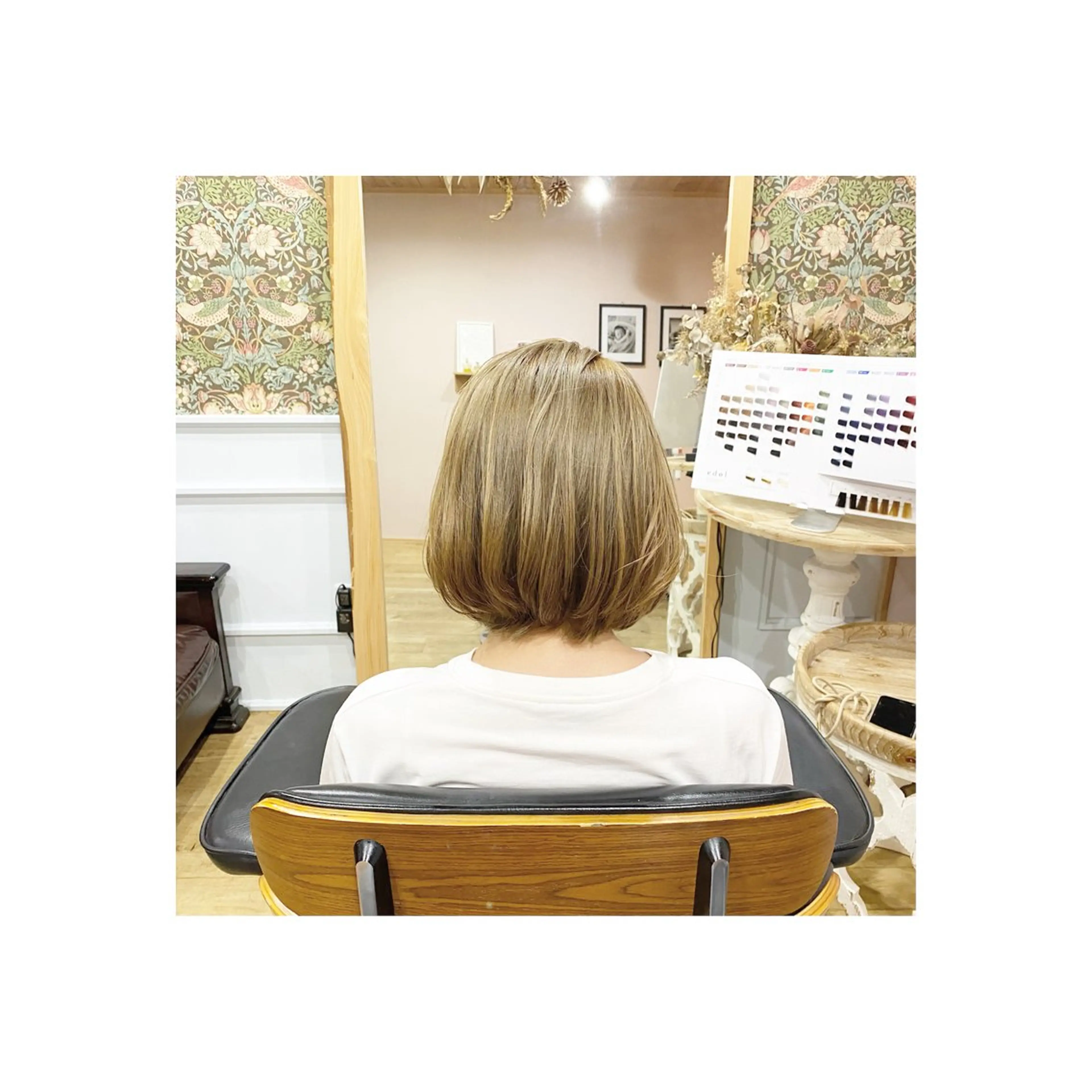 セミロング カラー Asuka Mabuchiのヘアスタイル