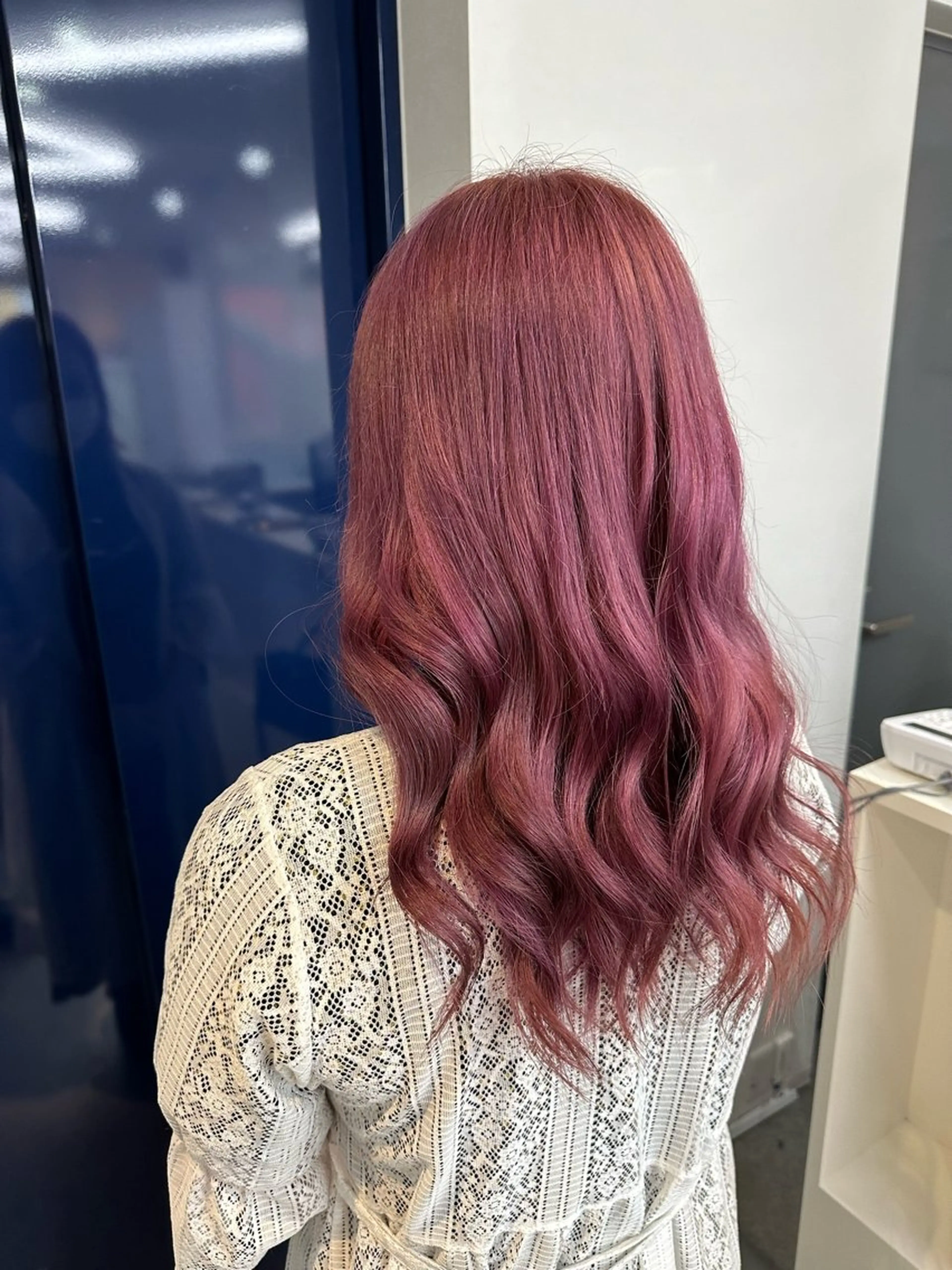 ミディアム ヘアカラー 韓国ヘア×ハイトーン AYA💫のヘアスタイル