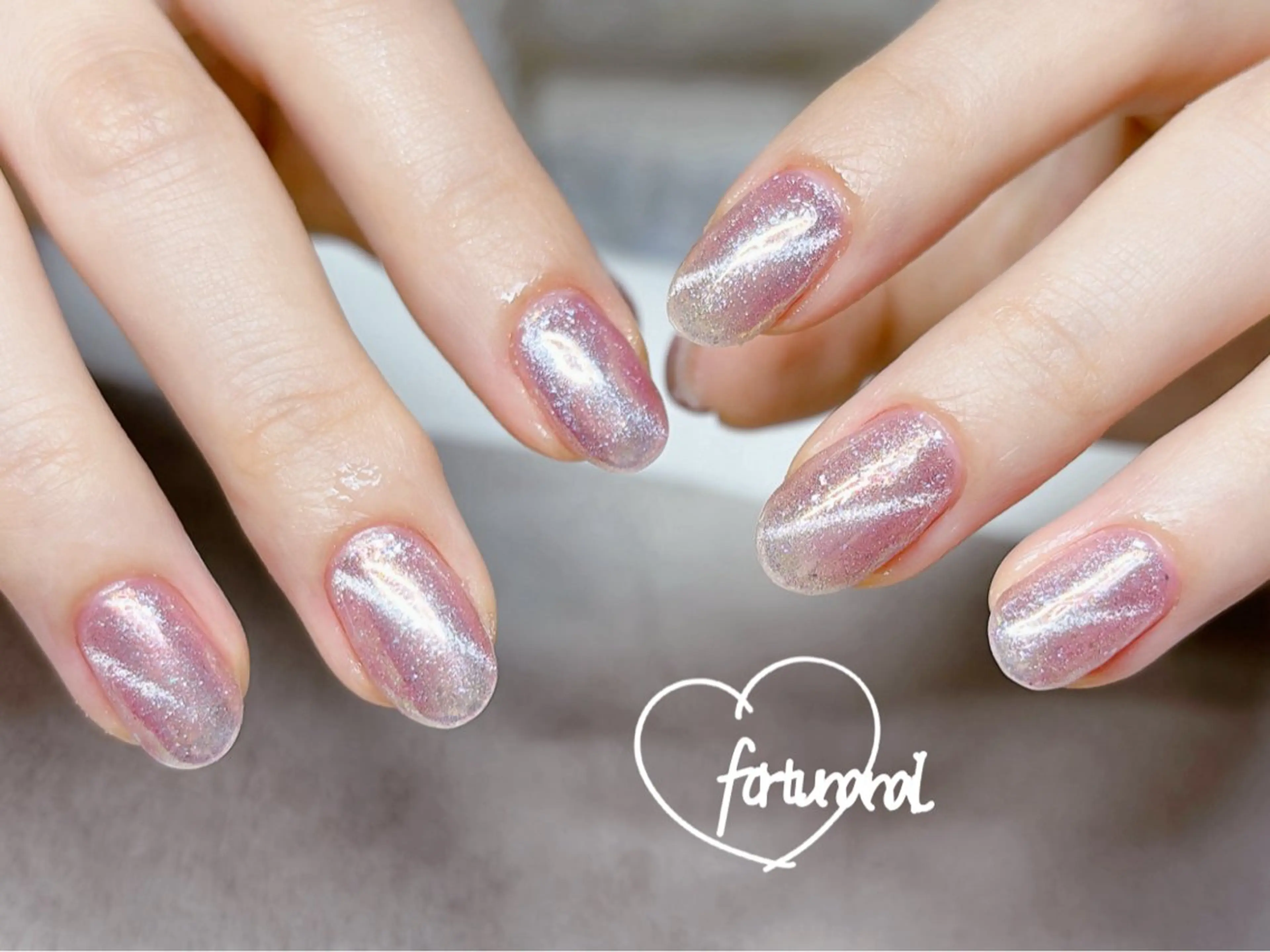 ネイル マグネットネイル ミラーネイル ハンドネイル ハンドケア Nail •Head スパFortunaのネイルデザイン