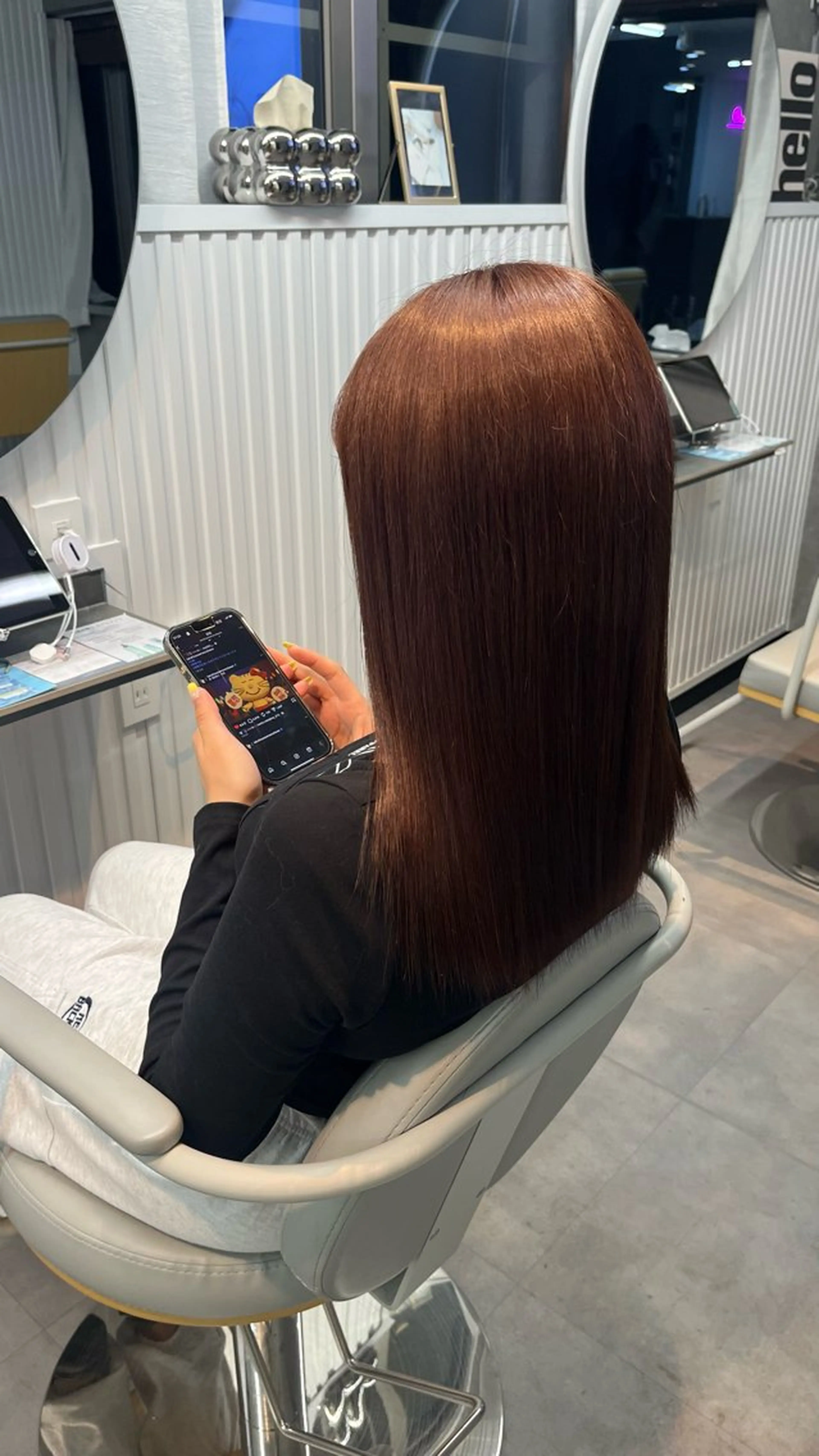 セミロング ヘアカラー 松井 咲樹のヘアスタイル