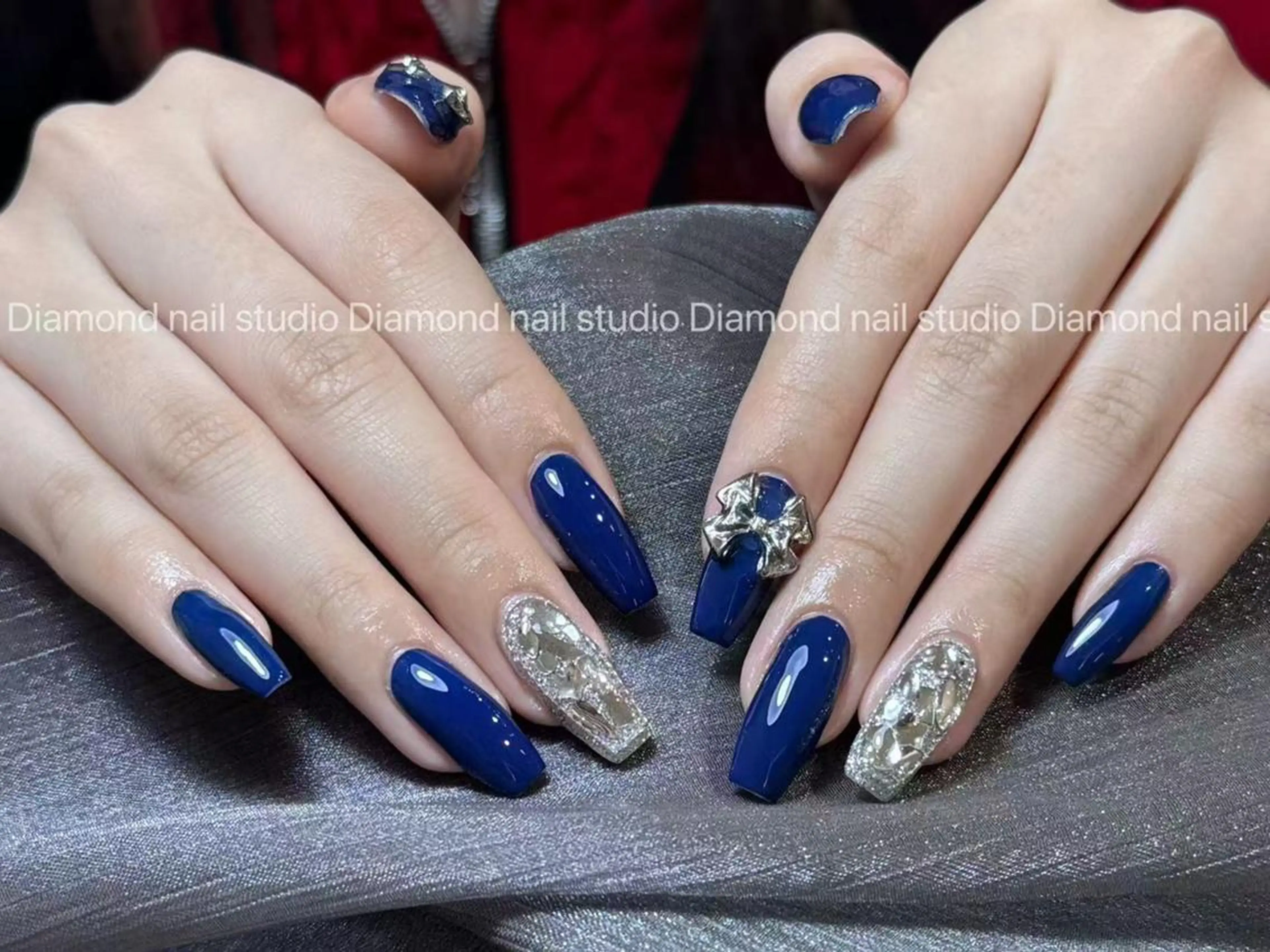 ネイル アートネイル オーロラネイル ガーリー キラキラネイル 韓国ネイル ハンドネイル ハンドケア Plenty 🚢のネイルデザイン