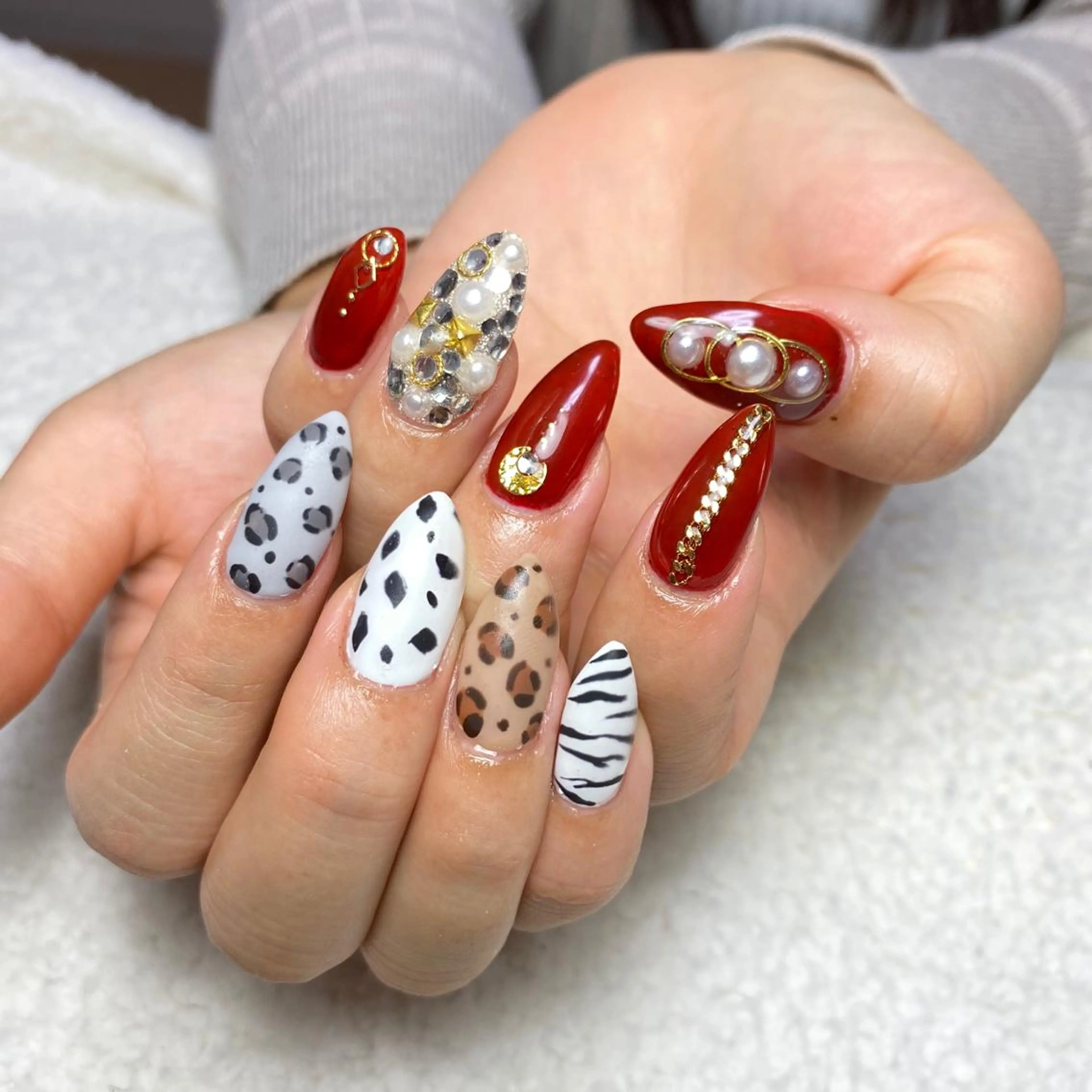 ネイル アニマル柄 ハンドネイル COCO+所属・COCO +のエステ・リラクイメージ