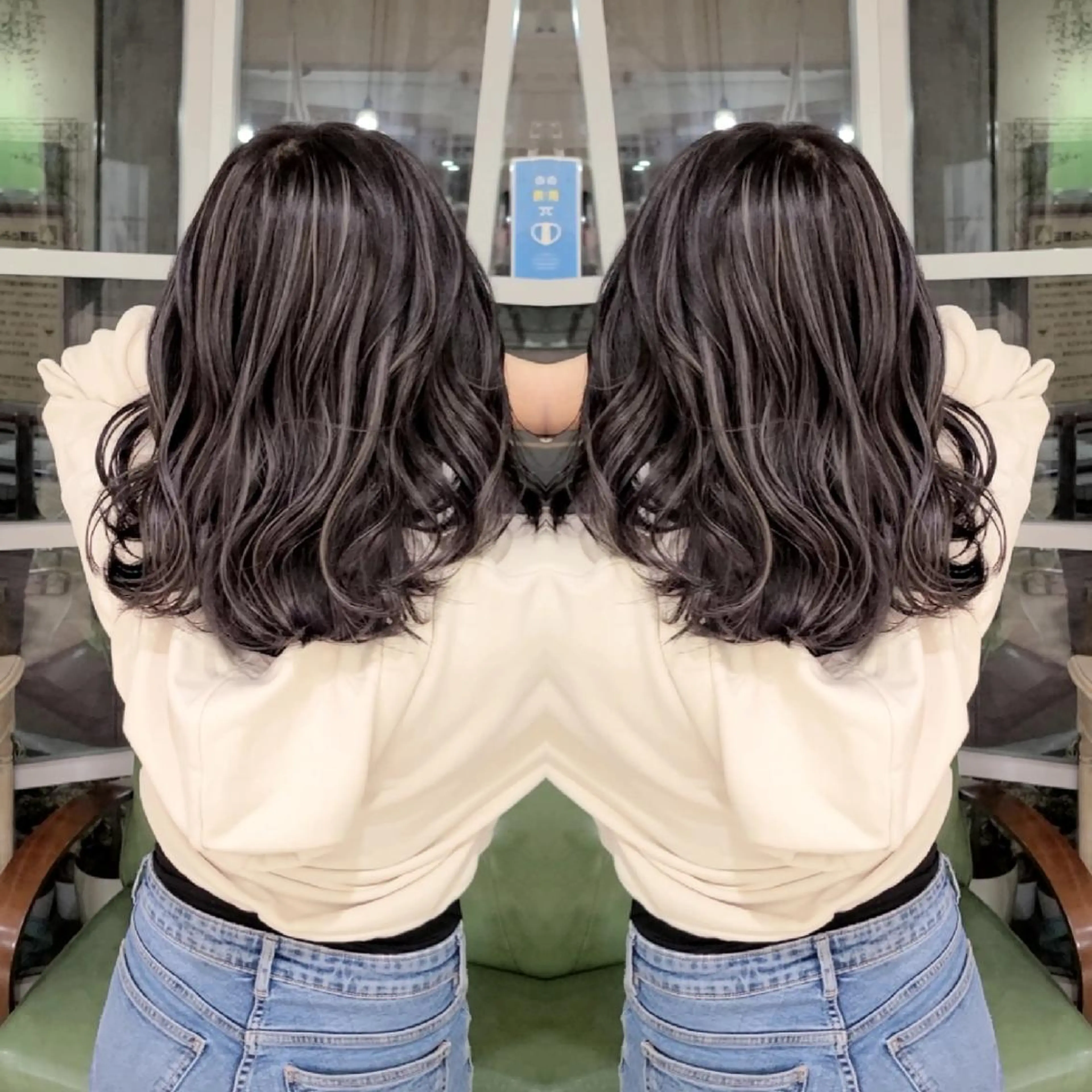 ミディアム カラー アッシュ アッシュグレー バレイヤージュ ベージュカラー ブリーチ カット ヘアカラー トリートメント cherie所属・バレイヤージュ/ ハイライト/大内格のヘアスタイル