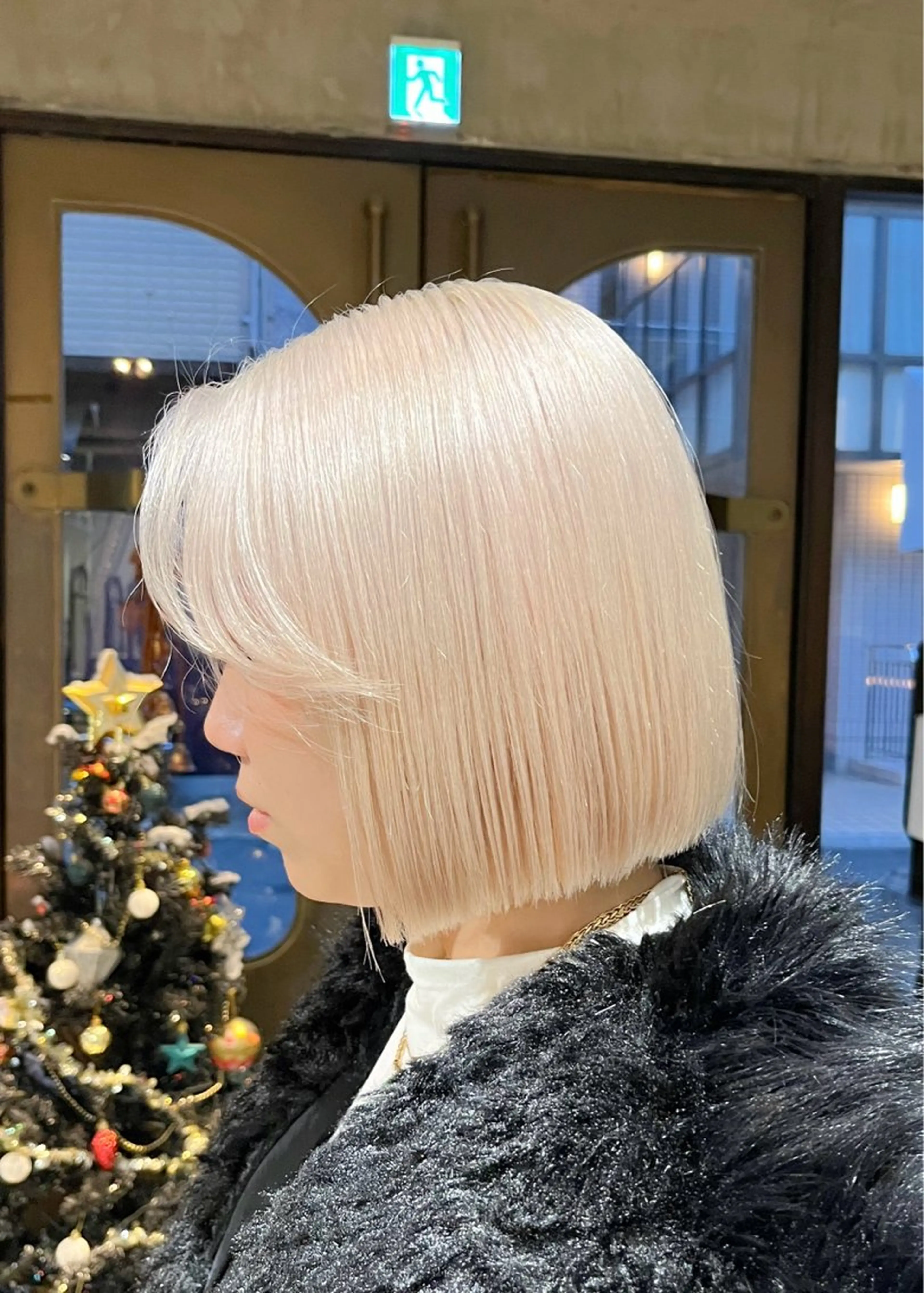 ショート カラー ベージュカラー ブロンド ハイトーンカラー ハイトーンベージュ ミルクティーベージュ ヘアカラー トリートメント ヘアセット 似合わせベージュ 🍯ayumi🍯のヘアスタイル