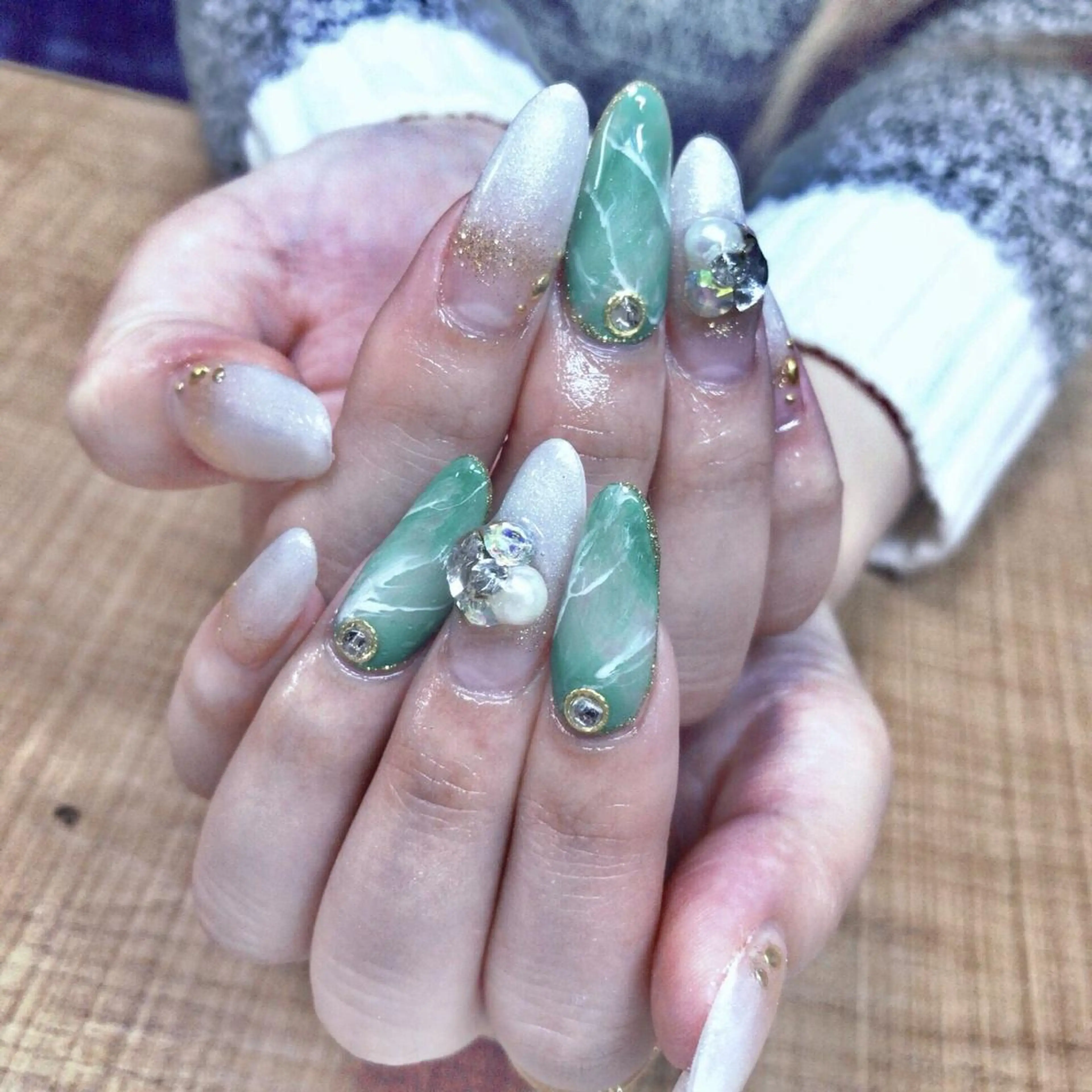 ネイル 安藤 Charlotteのネイルデザイン