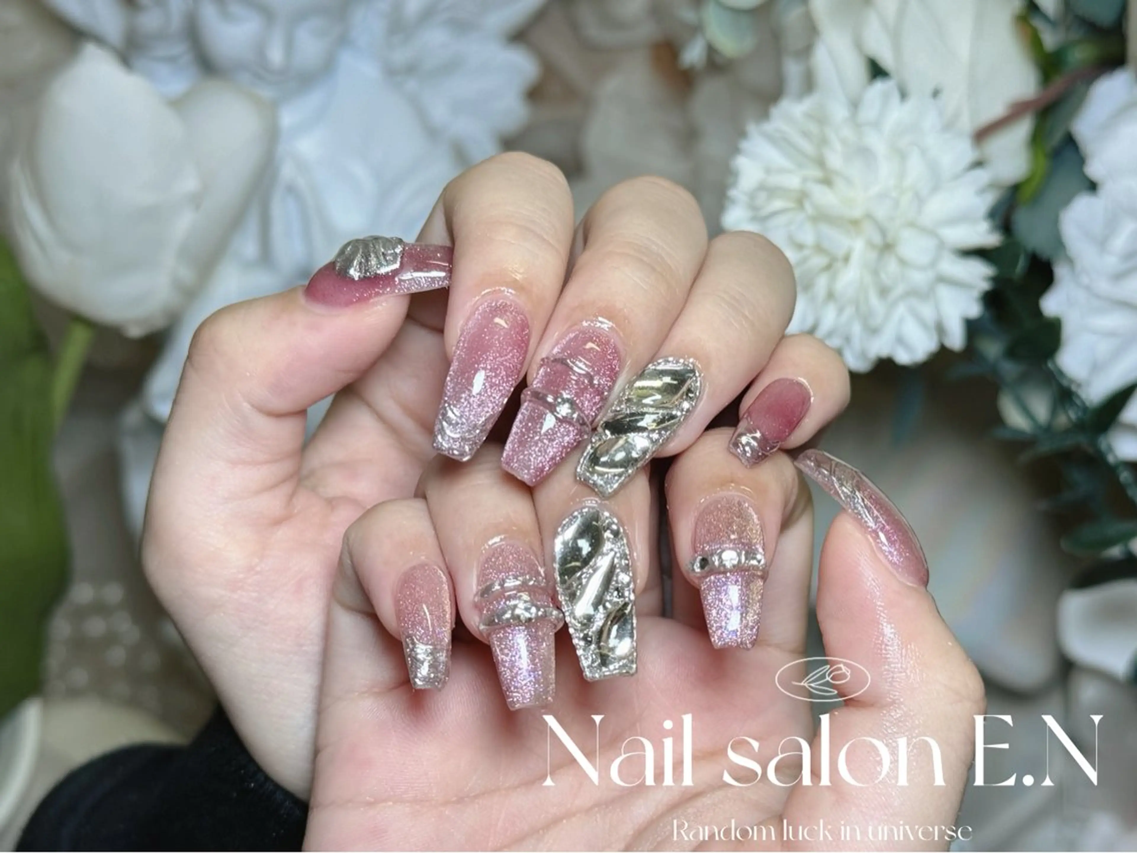 ネイル アートネイル オーロラネイル ブラウン クリアネイル フレンチネイル ハンドネイル E.N🦋 長さ出し/持ち込みのネイルデザイン