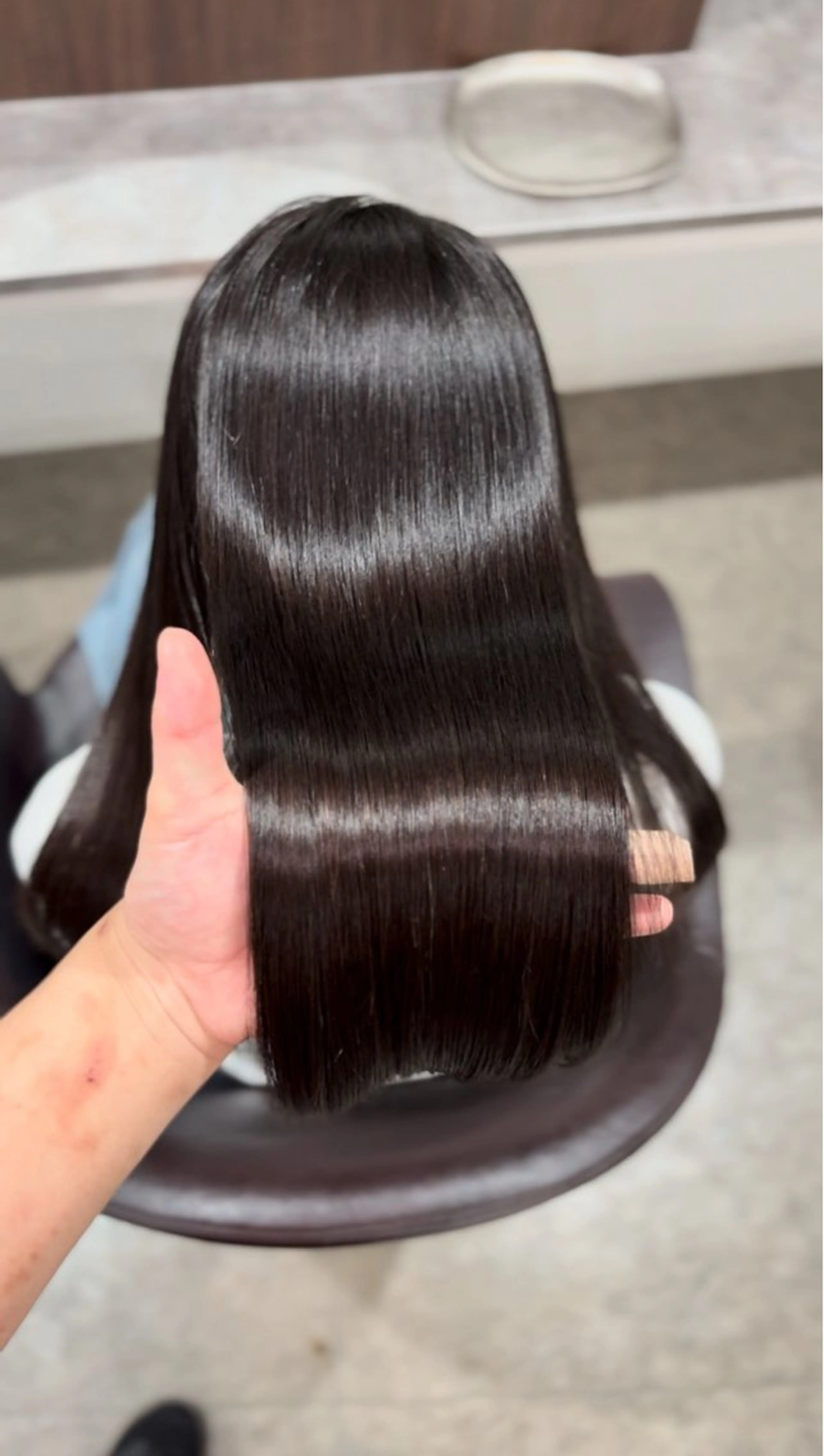 ロング カット 縮毛矯正 トリートメント タナカ レイヤのヘアスタイル