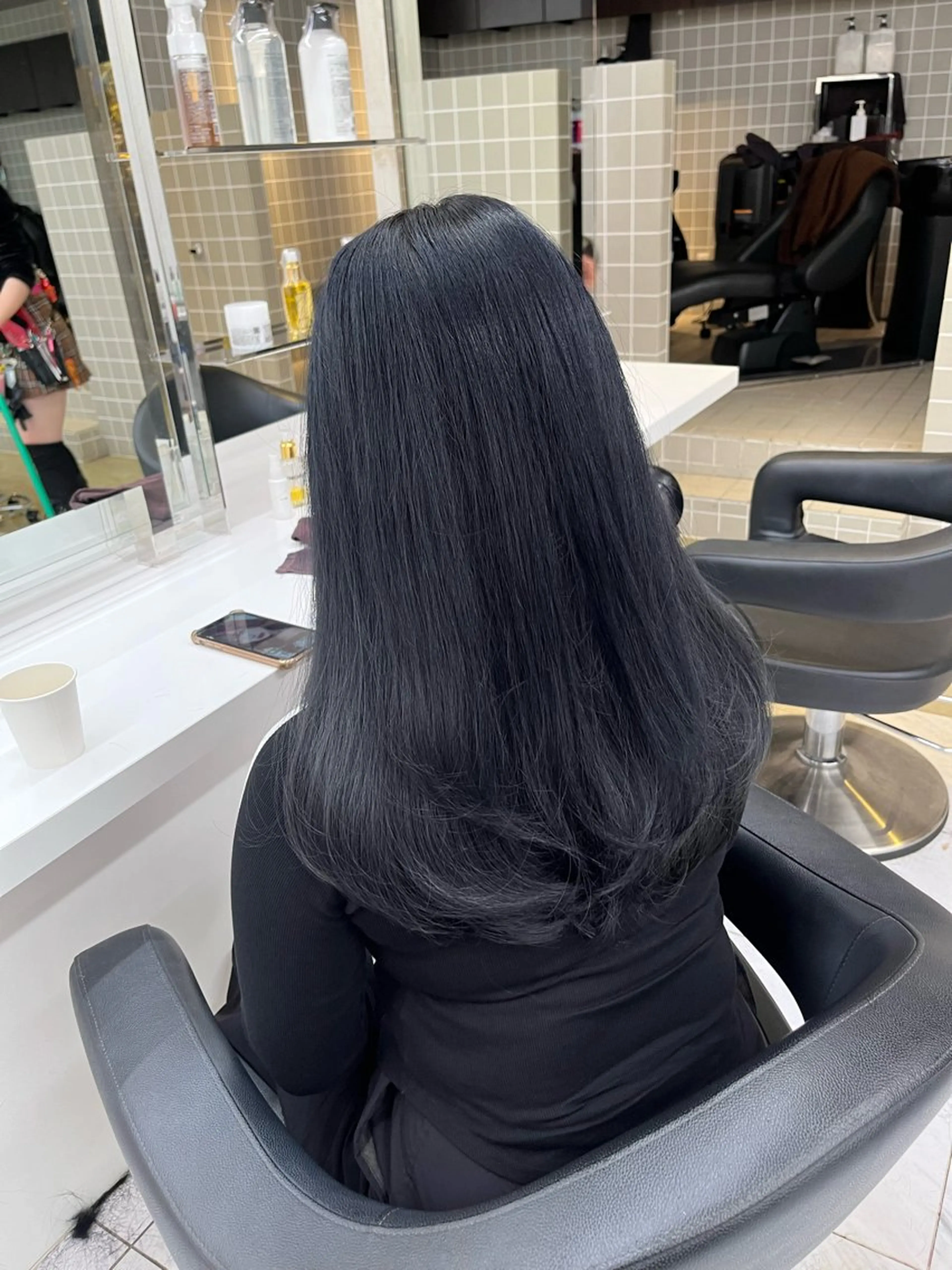 ロング ヘアカラー トリートメント ヘッドスパ ヘアセット 寒色＆ブリーチ特化 寒色MiOのヘアスタイル