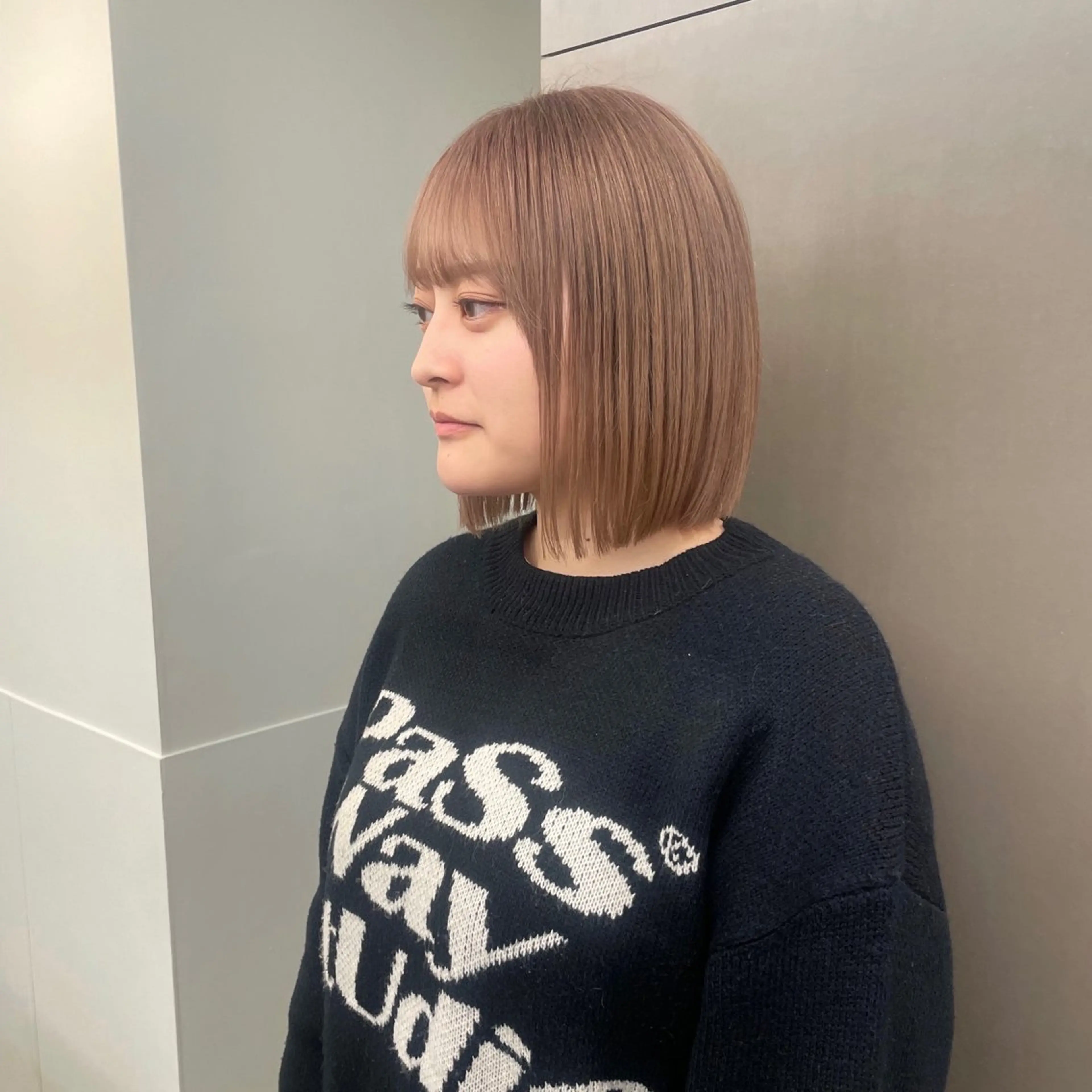 ショート カラー ベージュカラー ブリーチ 透明感カラー ダブルカラー ミルクティーベージュ ヘアカラー トリートメント 髪質改善/ボブ 🌻Mutsumiのヘアスタイル