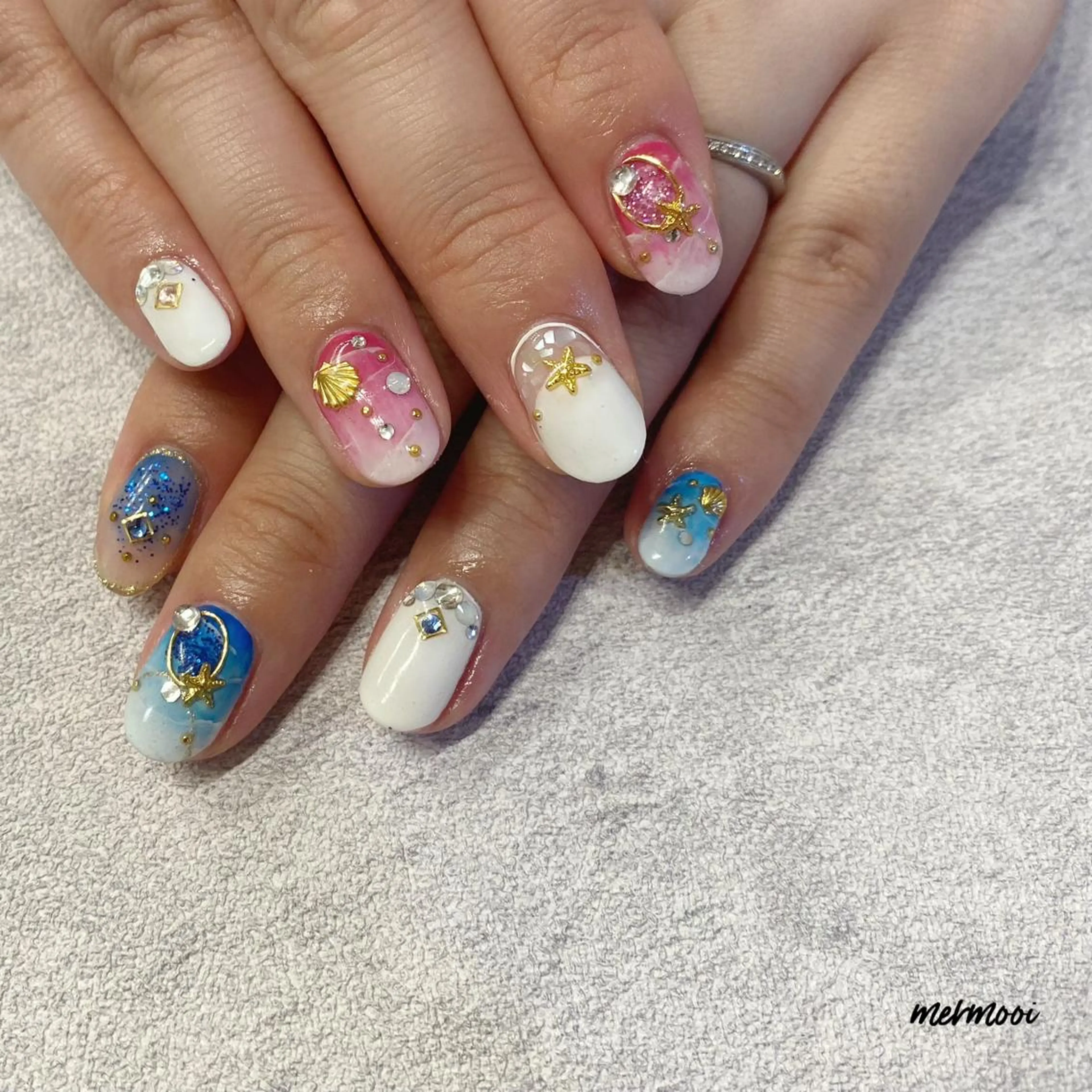 ネイル ジェルネイル 夏ネイル mermooi所属・melumooi nailのネイルデザイン