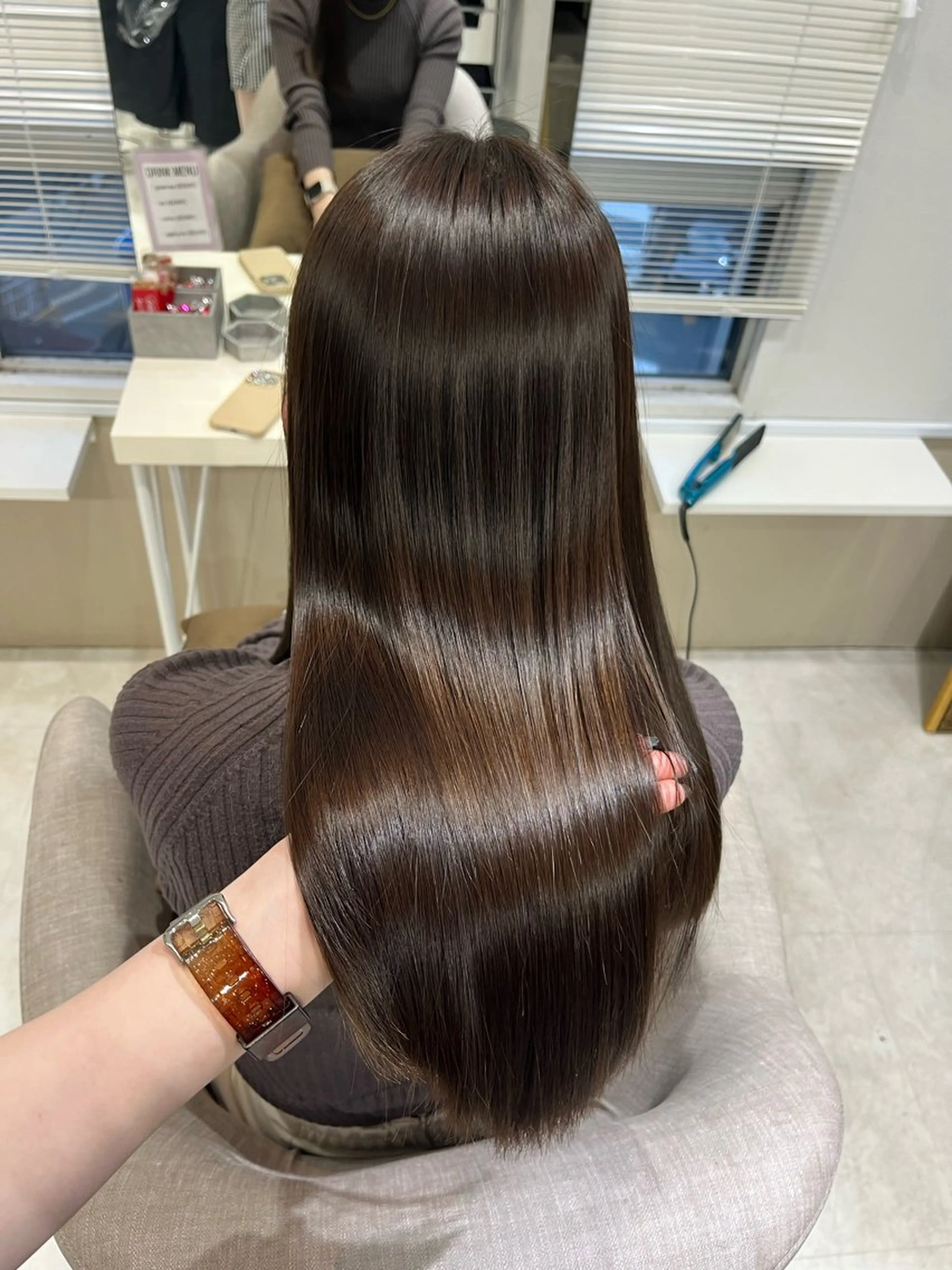 ロング カット ヘアカラー 縮毛矯正 トリートメント 酸性縮毛矯正 Coreすずのヘアスタイル