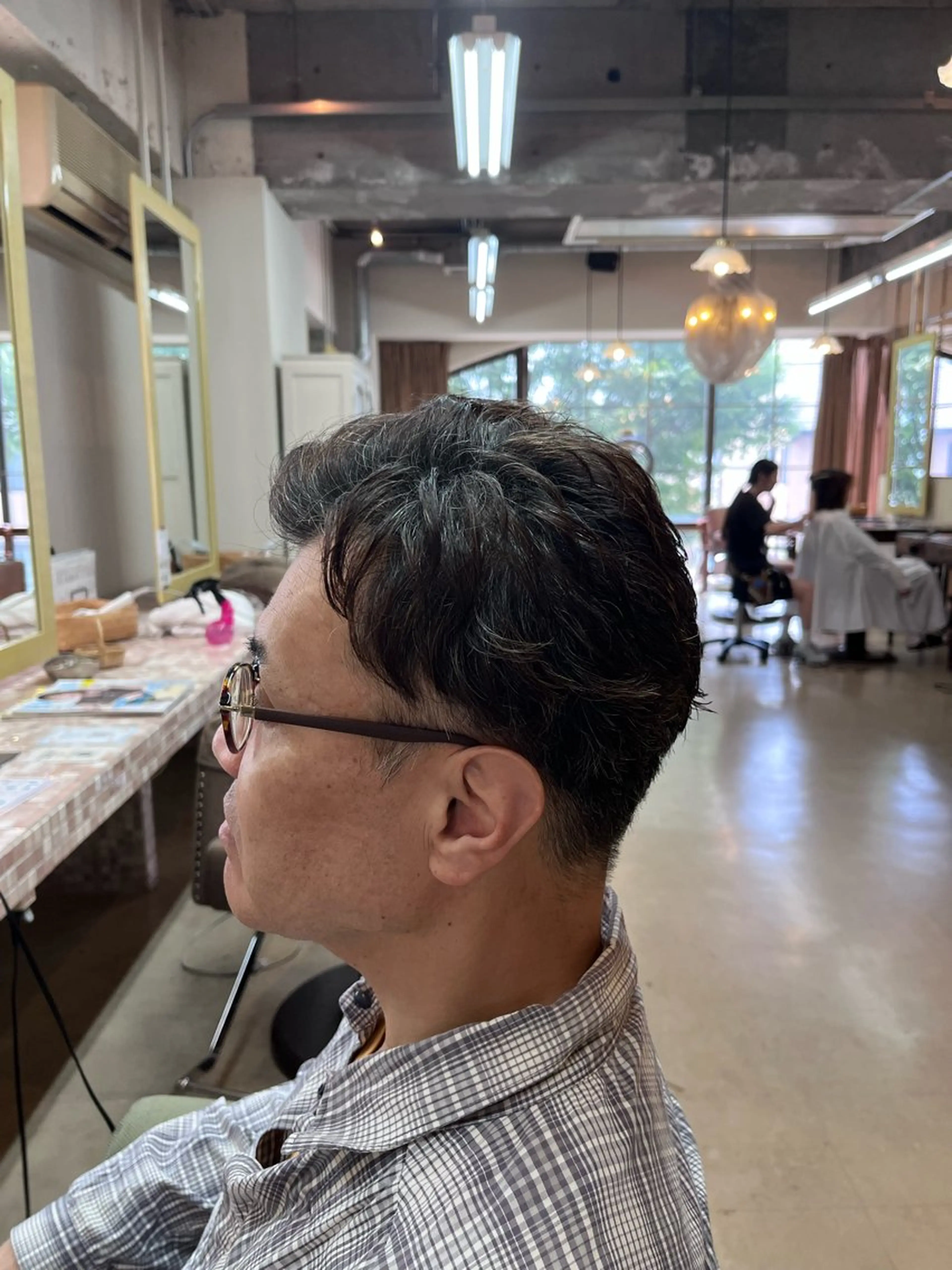 ショート メンズ アップバング トイ ハルトのヘアスタイル