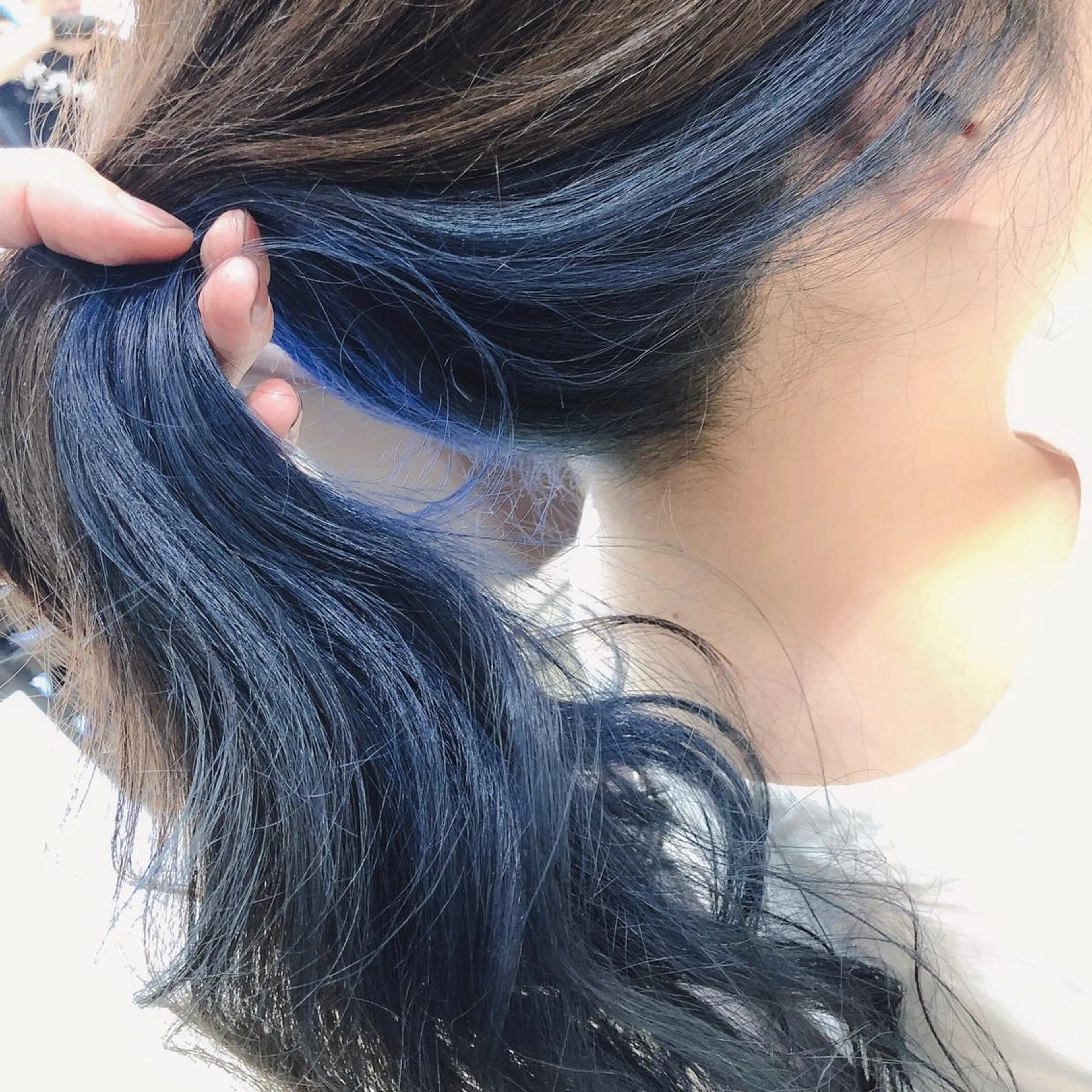 ロング カラー ブルーカラー 小森 拓哉のヘアスタイル