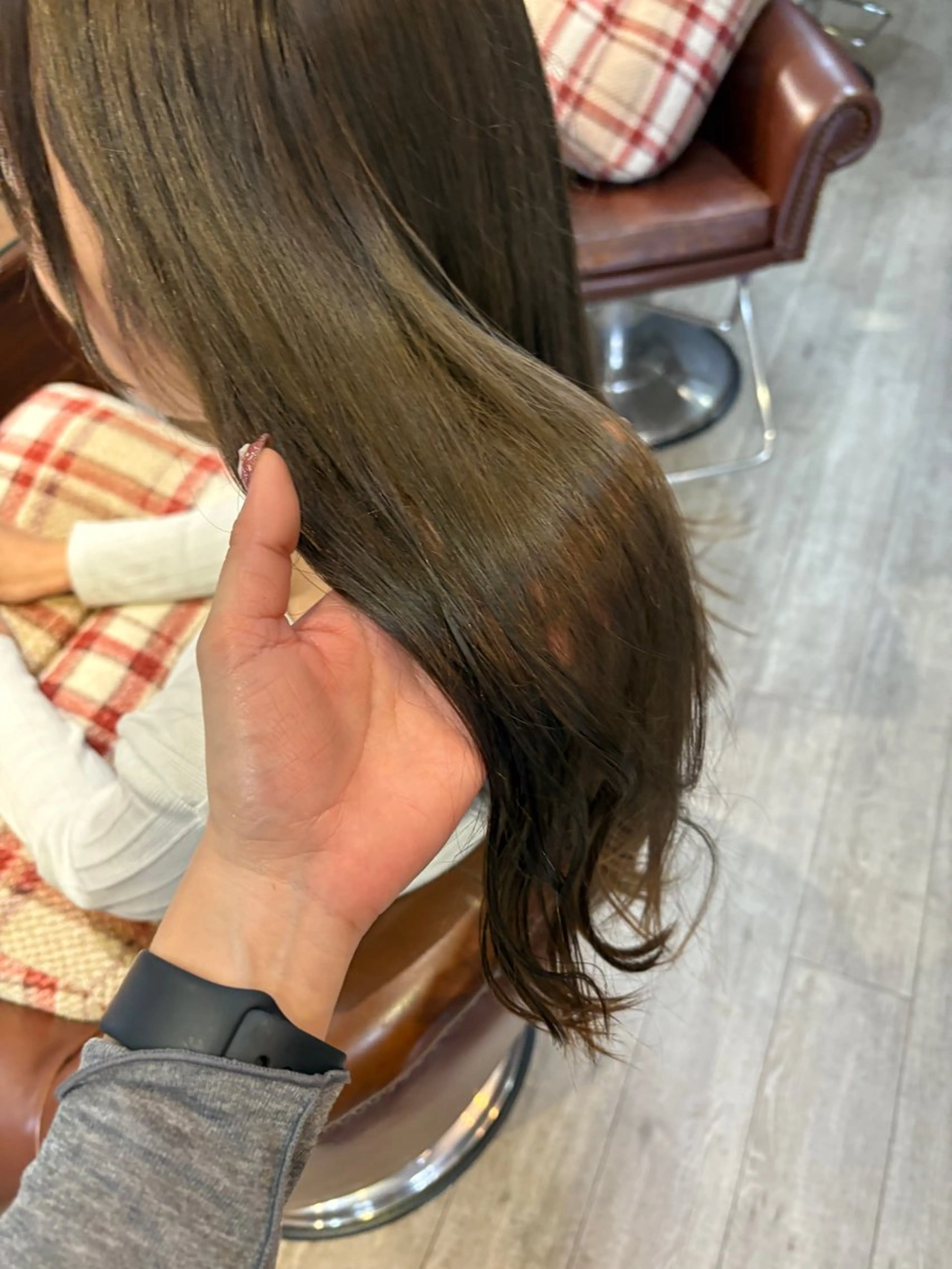 ロング 河口 友里のヘアスタイル