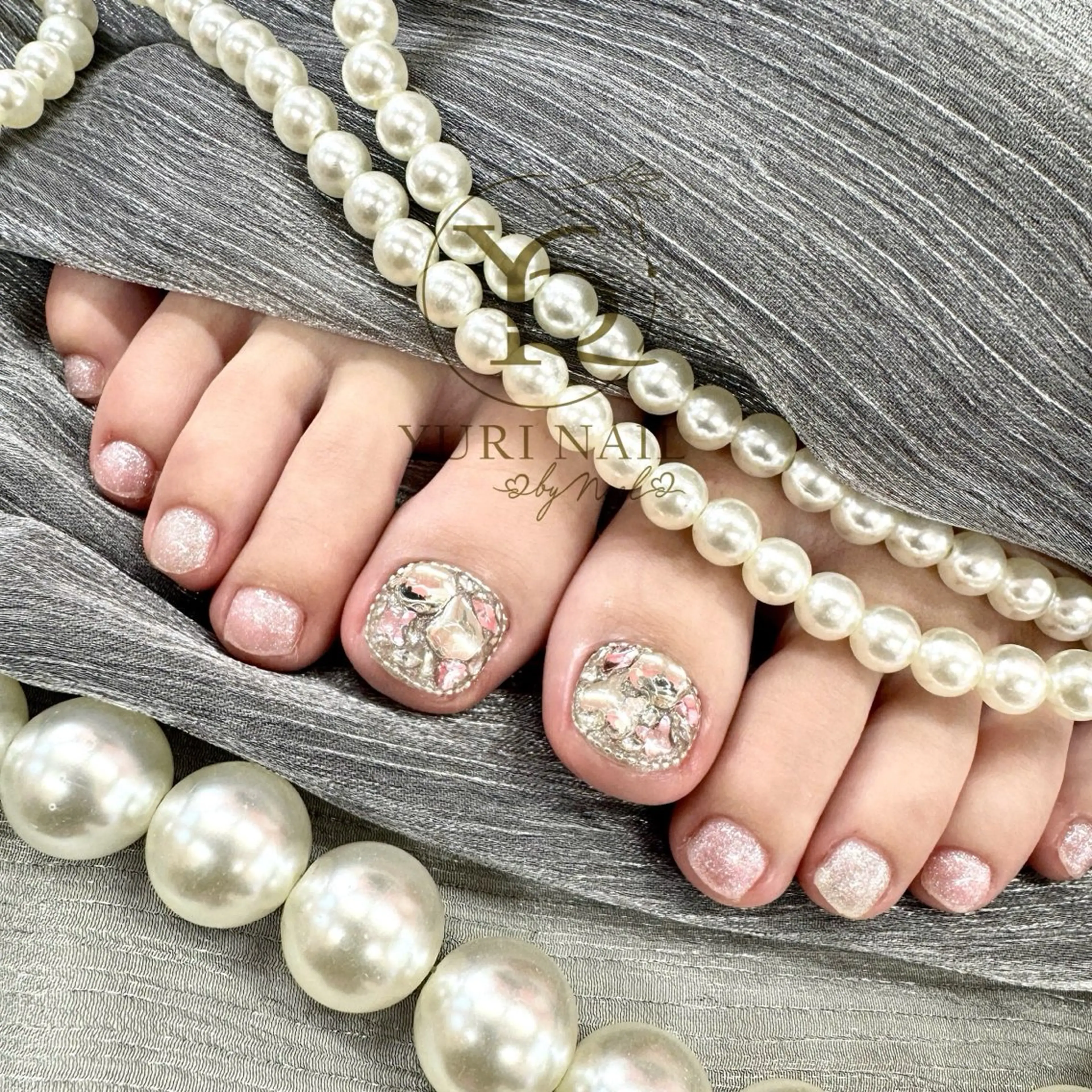 ネイル オーロラネイル ブルー チークネイル フレンチネイル ジェルネイル ハンドネイル フットネイル ハンドケア YURI Nail Funabashiのネイルデザイン