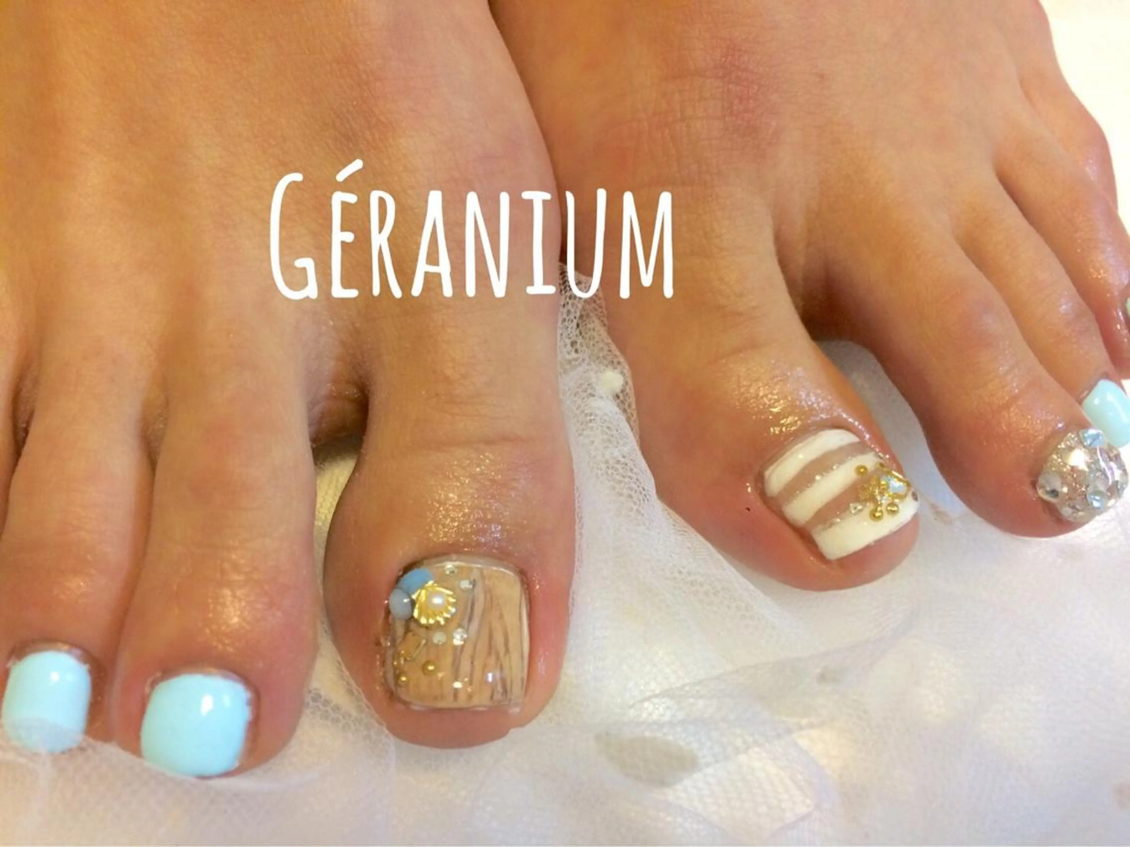 ネイル フットネイル GéRanium Harukaのネイルデザイン