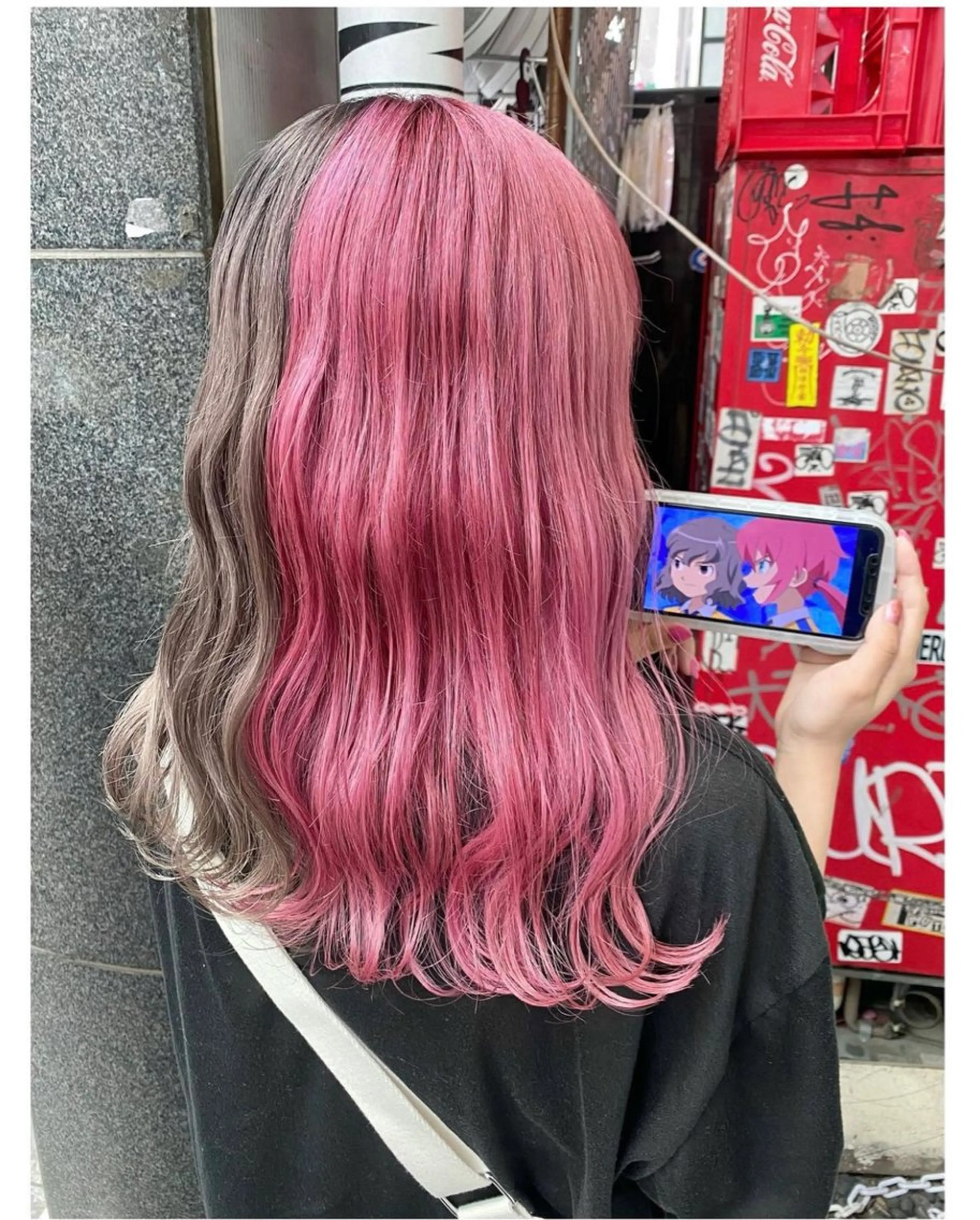 ミディアム カラー ヘアカラー TSUNO🦖 派手髪/オタク美容師のヘアスタイル