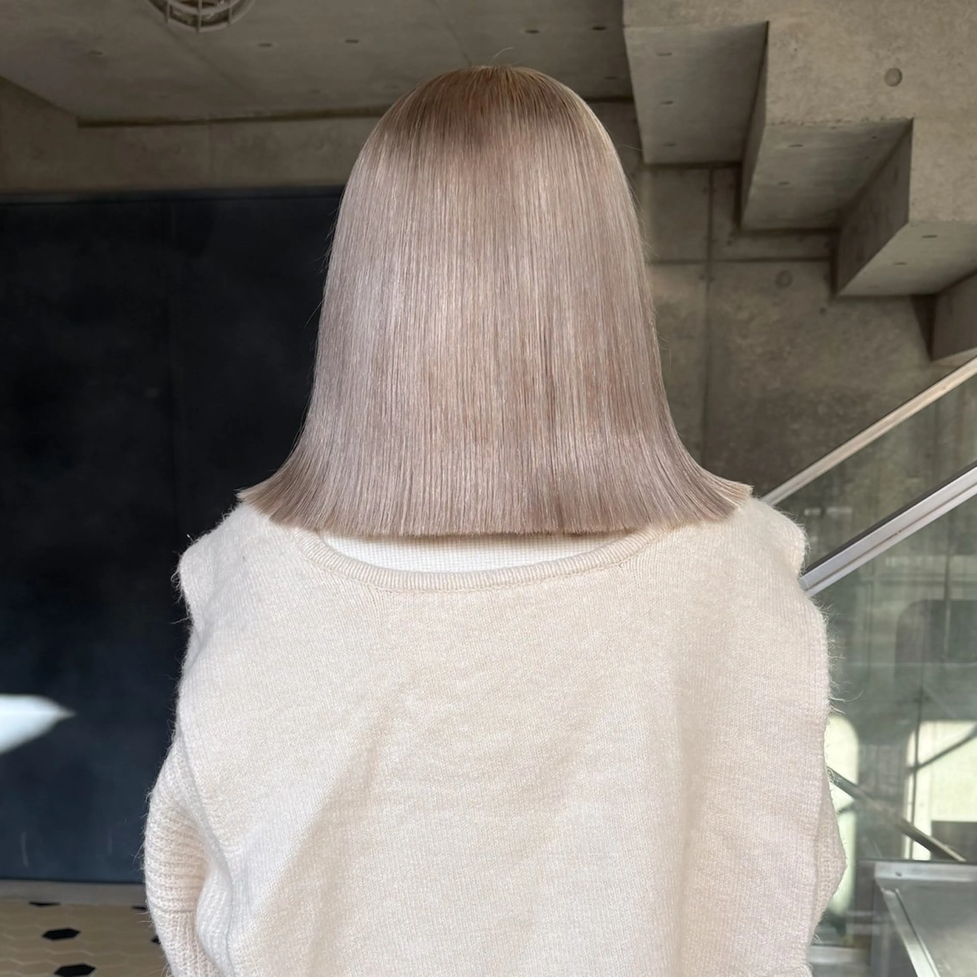 ミディアム カット ヘアカラー トリートメント 垢抜け透明感カラー 🧚🏻♀️ミユウのヘアスタイル