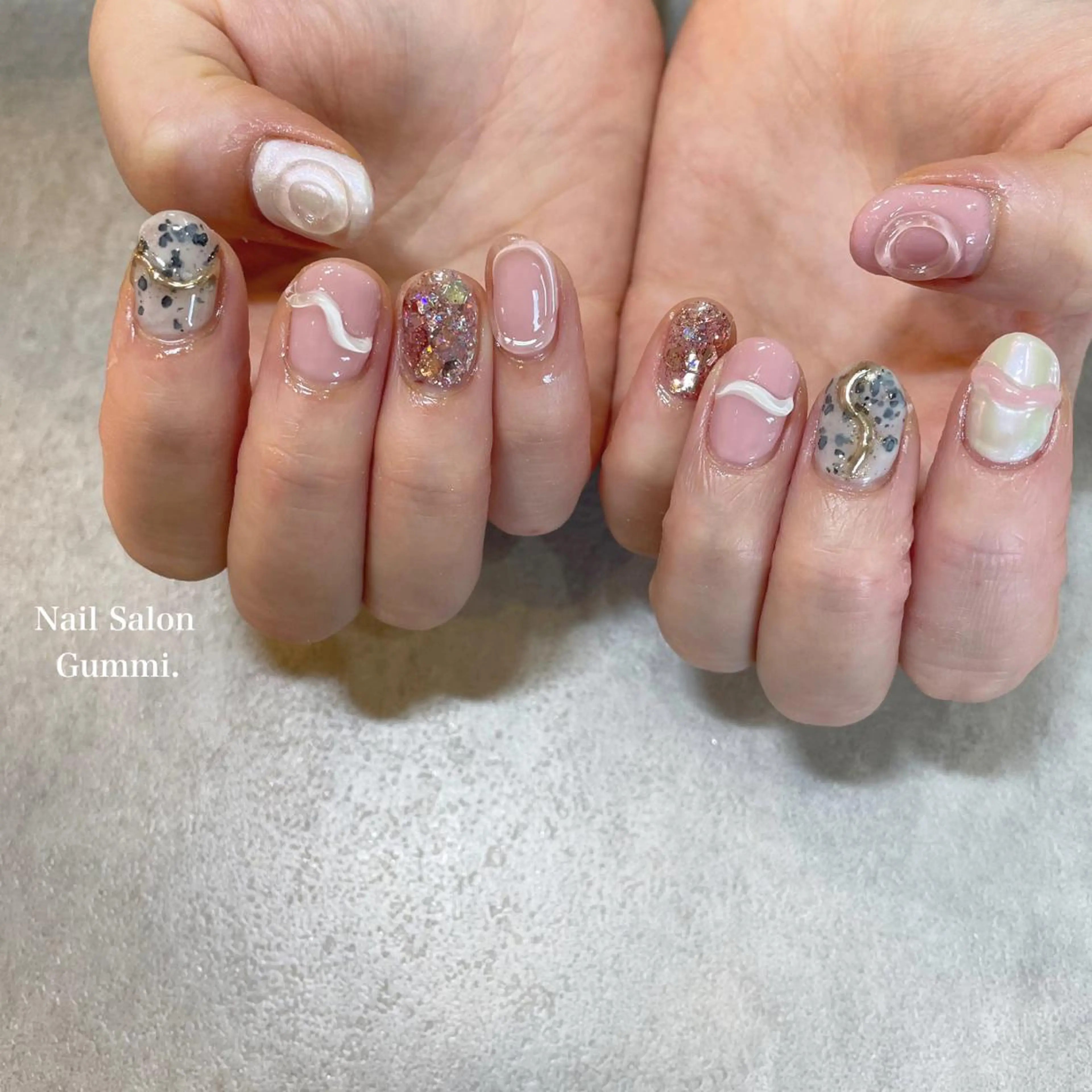 ネイル キラキラネイル 韓国ネイル Nail Salon Gummi.のネイルデザイン