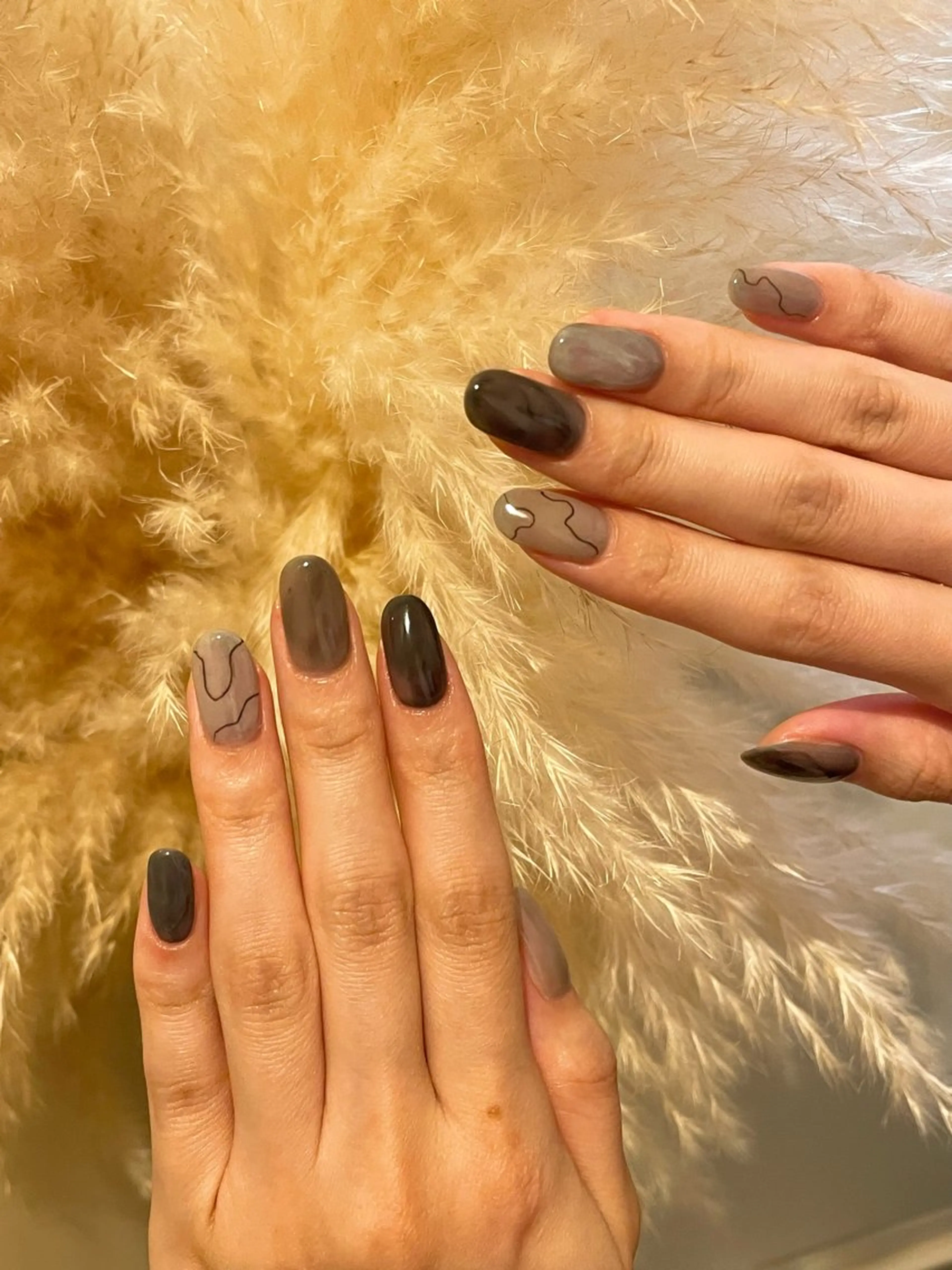 ネイル ニュアンスネイル Elle. RIONのネイルデザイン