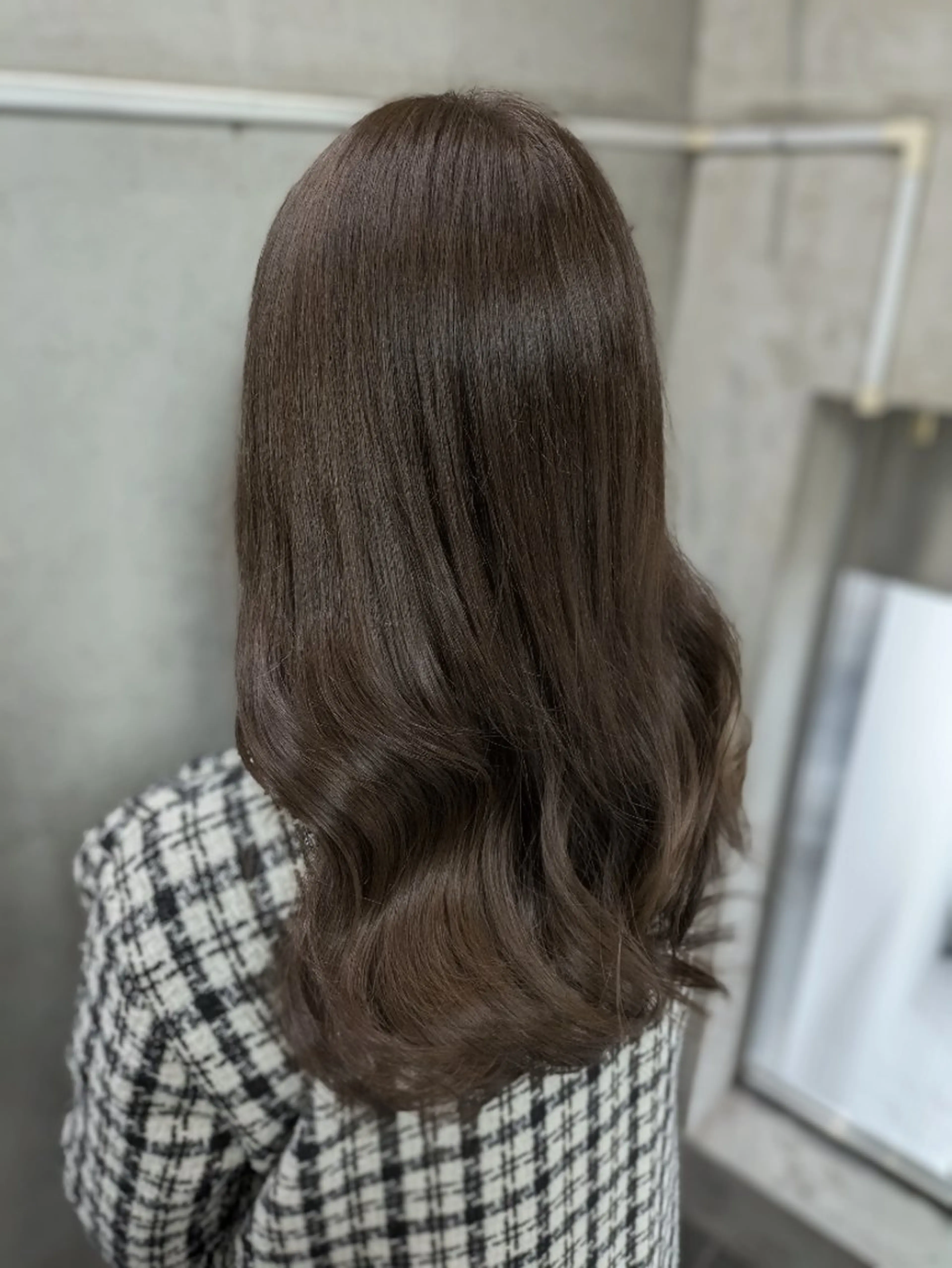 ロング カラー ベージュカラー 透明感カラー ハイトーンカラー オリーブベージュ 韓国風ヘア 髪質改善/韓国メンズ カット&パーマ 猿川のヘアスタイル