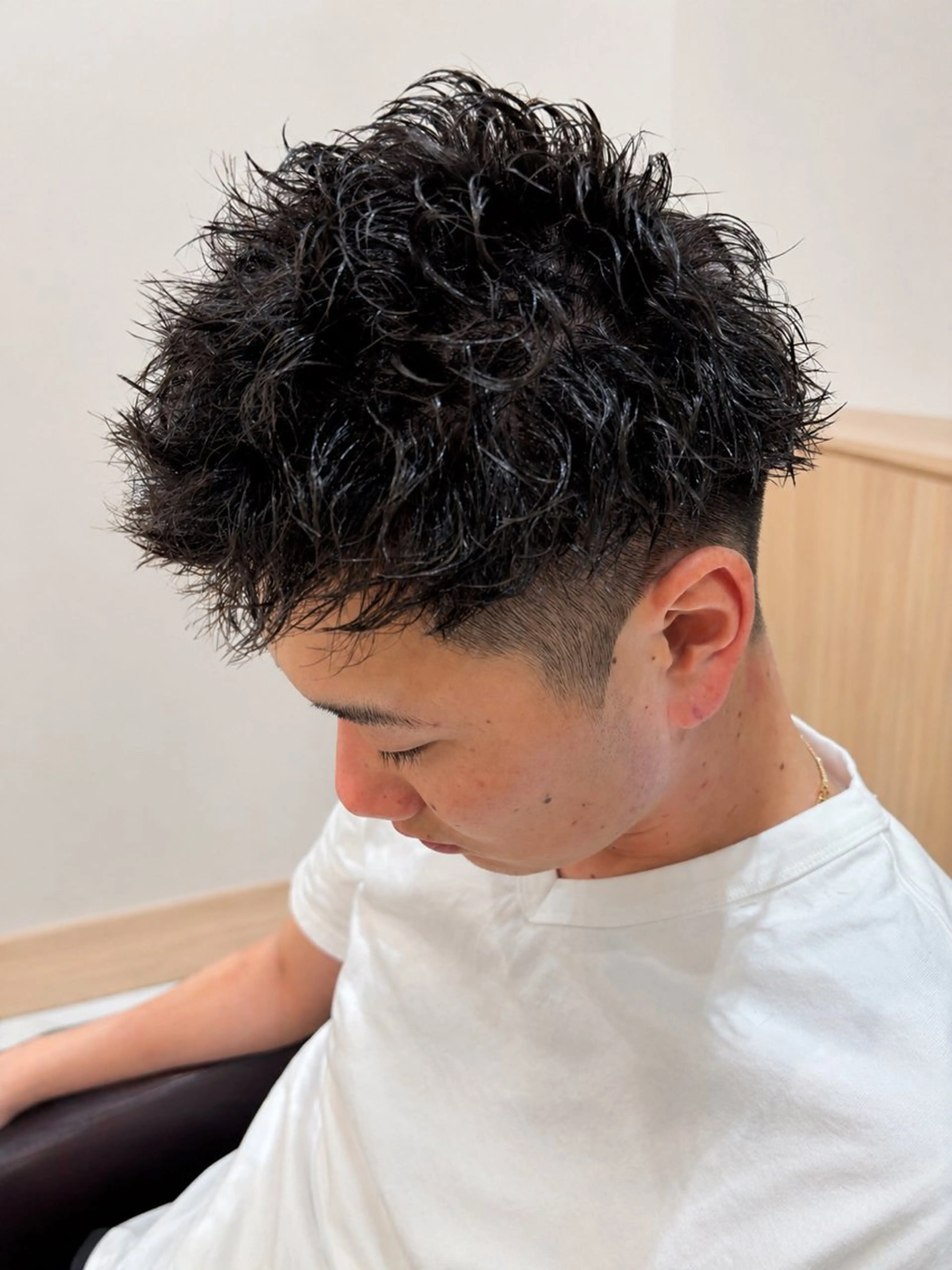 カラー パーマ ヘアアレンジ メンズ メンズ特化パーマ職人 黒川真伍のヘアスタイル