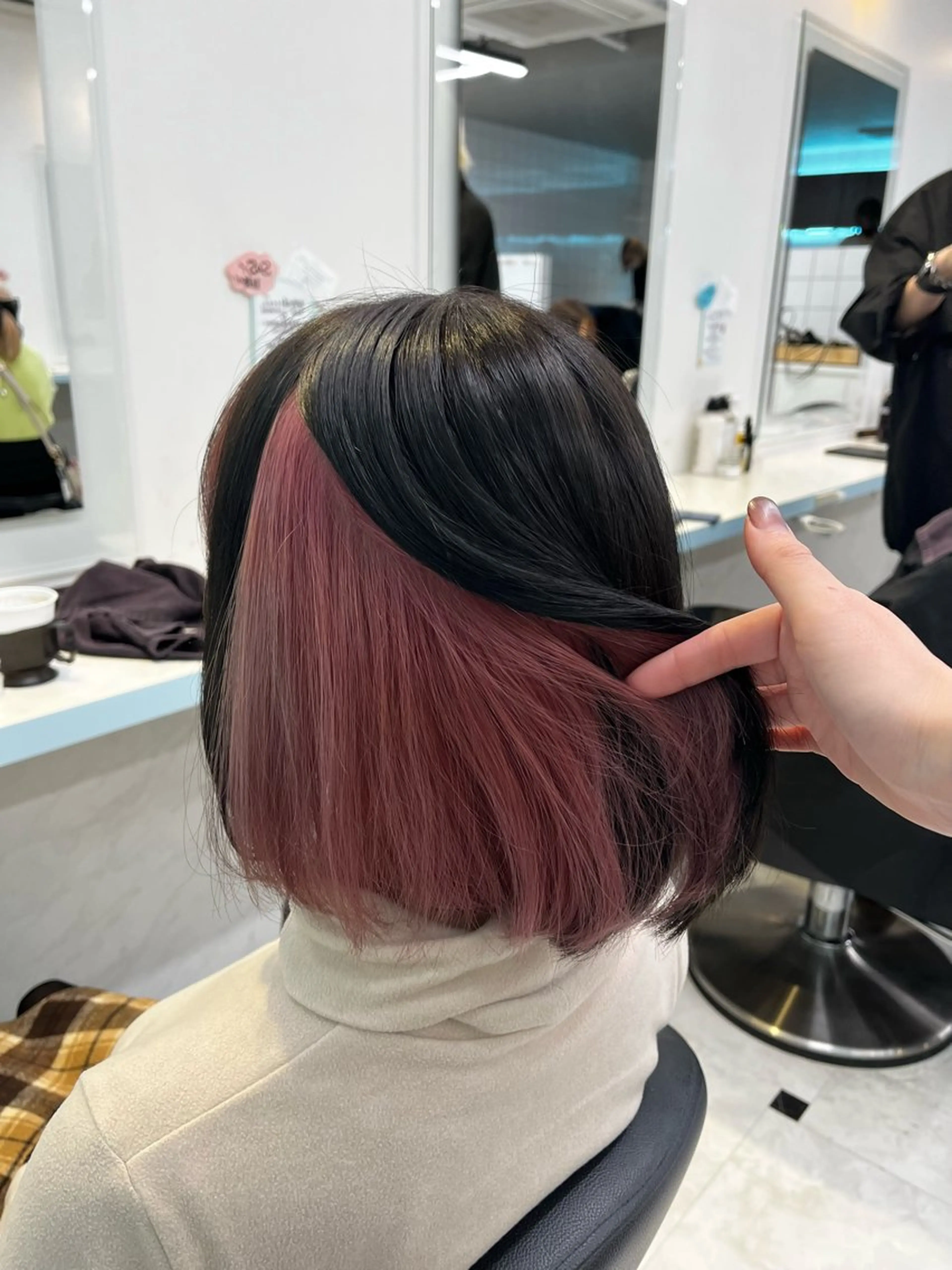 ショート カラー ヘアカラー トリートメント ブリーチカラー 🩵MIZUKIのヘアスタイル