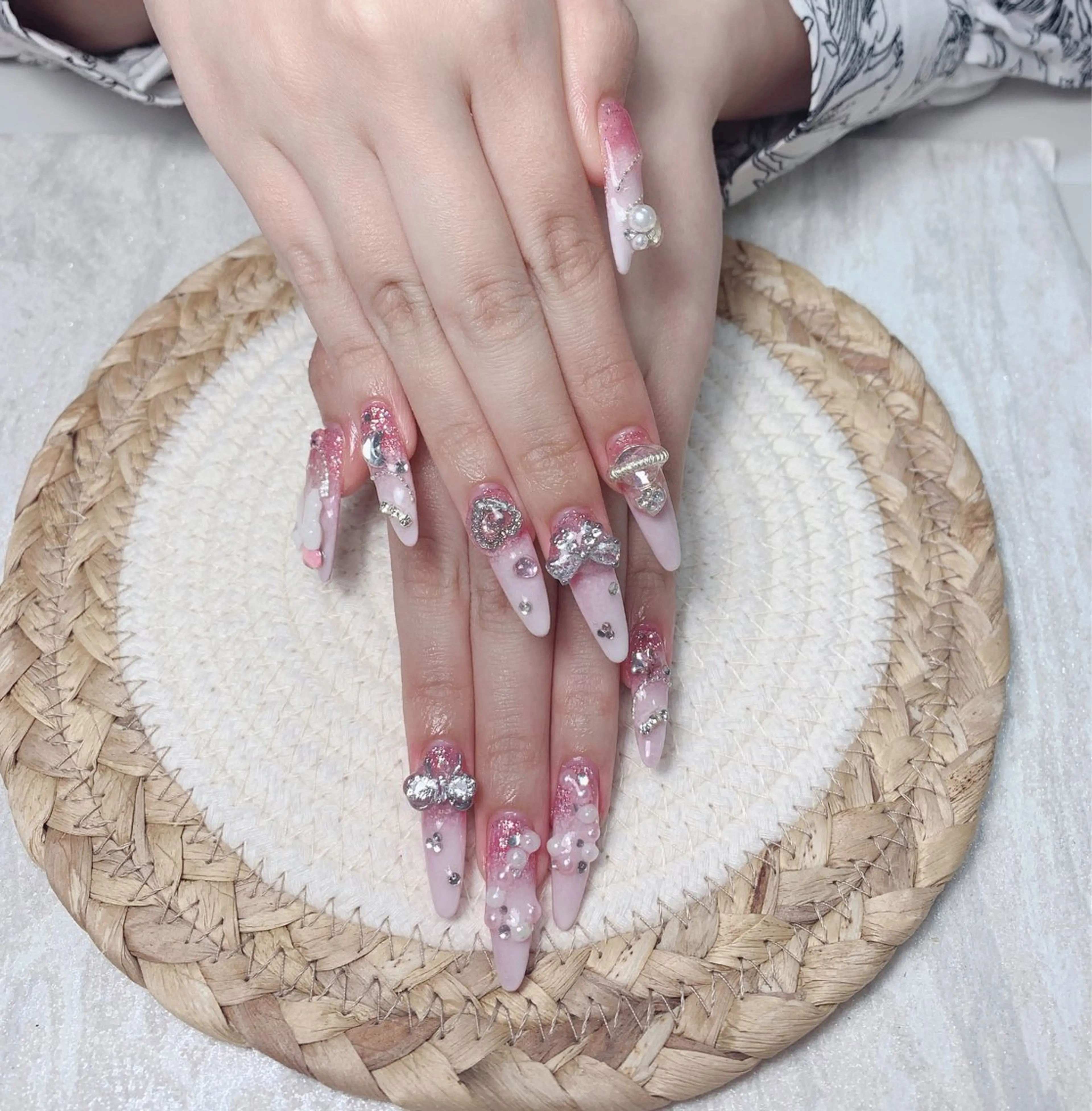 ネイル uu ネイルサロン関内🌼のネイルデザイン
