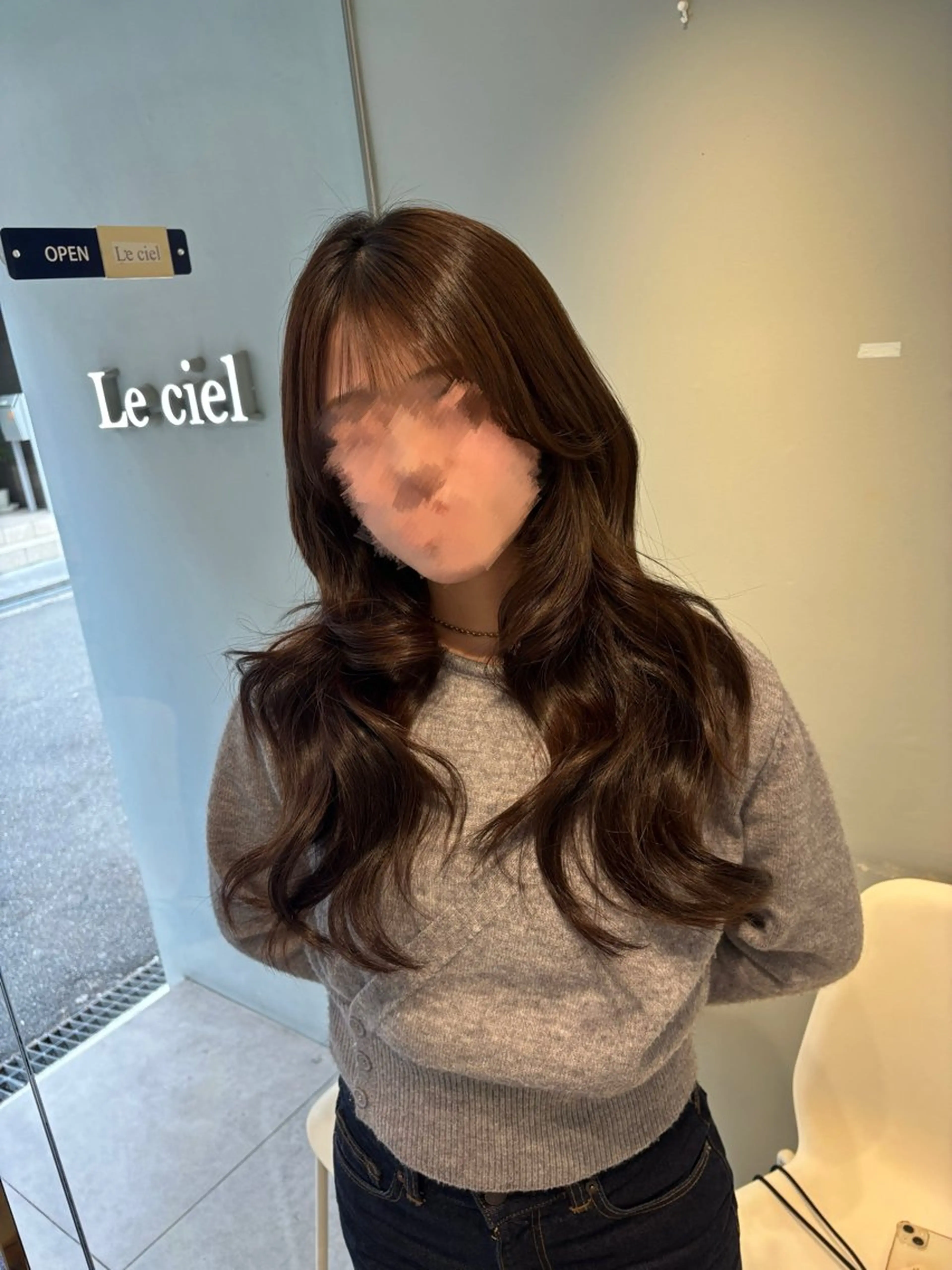 ミディアム カラー カット ヘアカラー トリートメント 縮毛矯正／レイヤー／ 髪質改善／海月のヘアスタイル