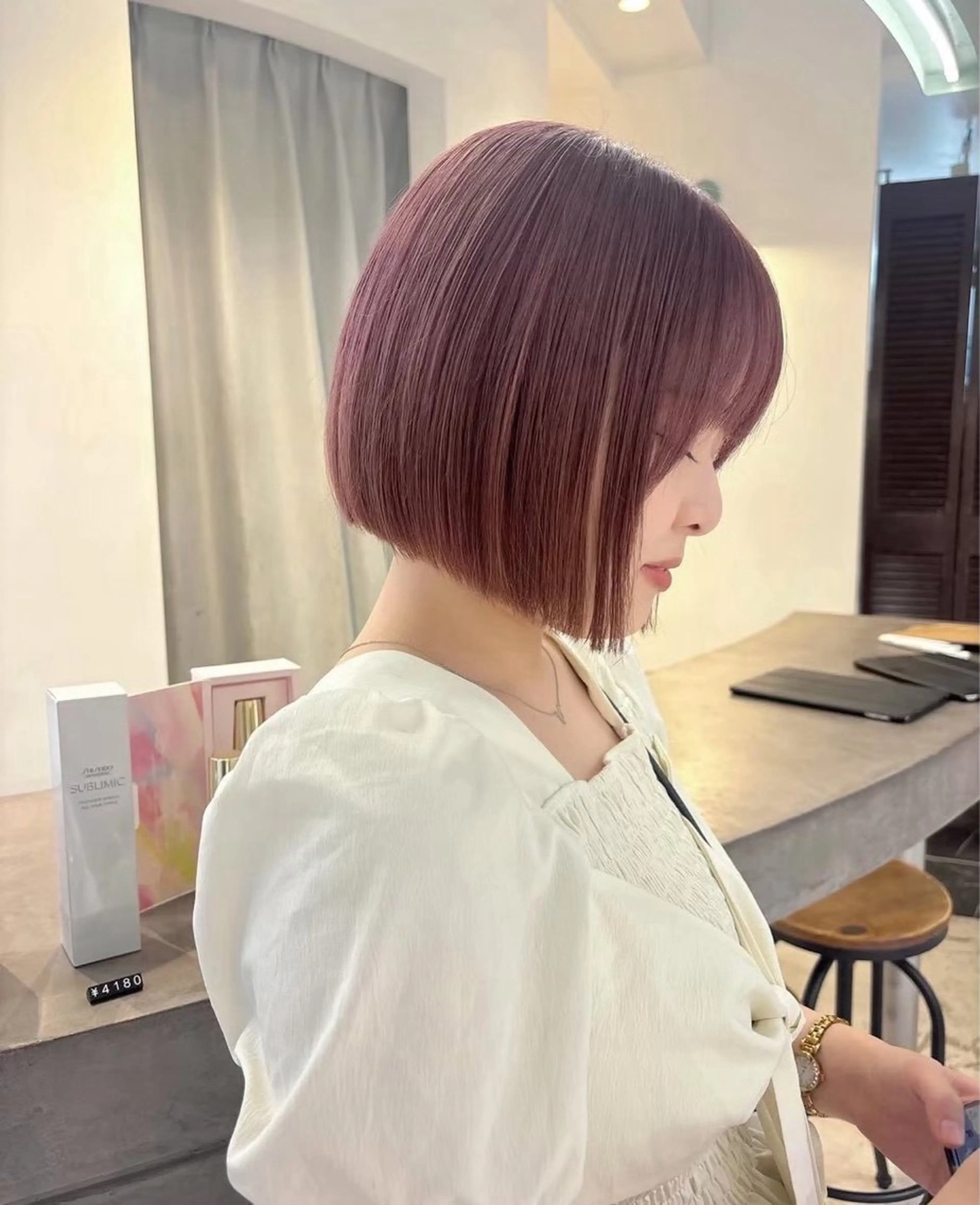 ショート ボブ カット ヘアカラー FILMS / yuuna 🦢🫗のヘアスタイル