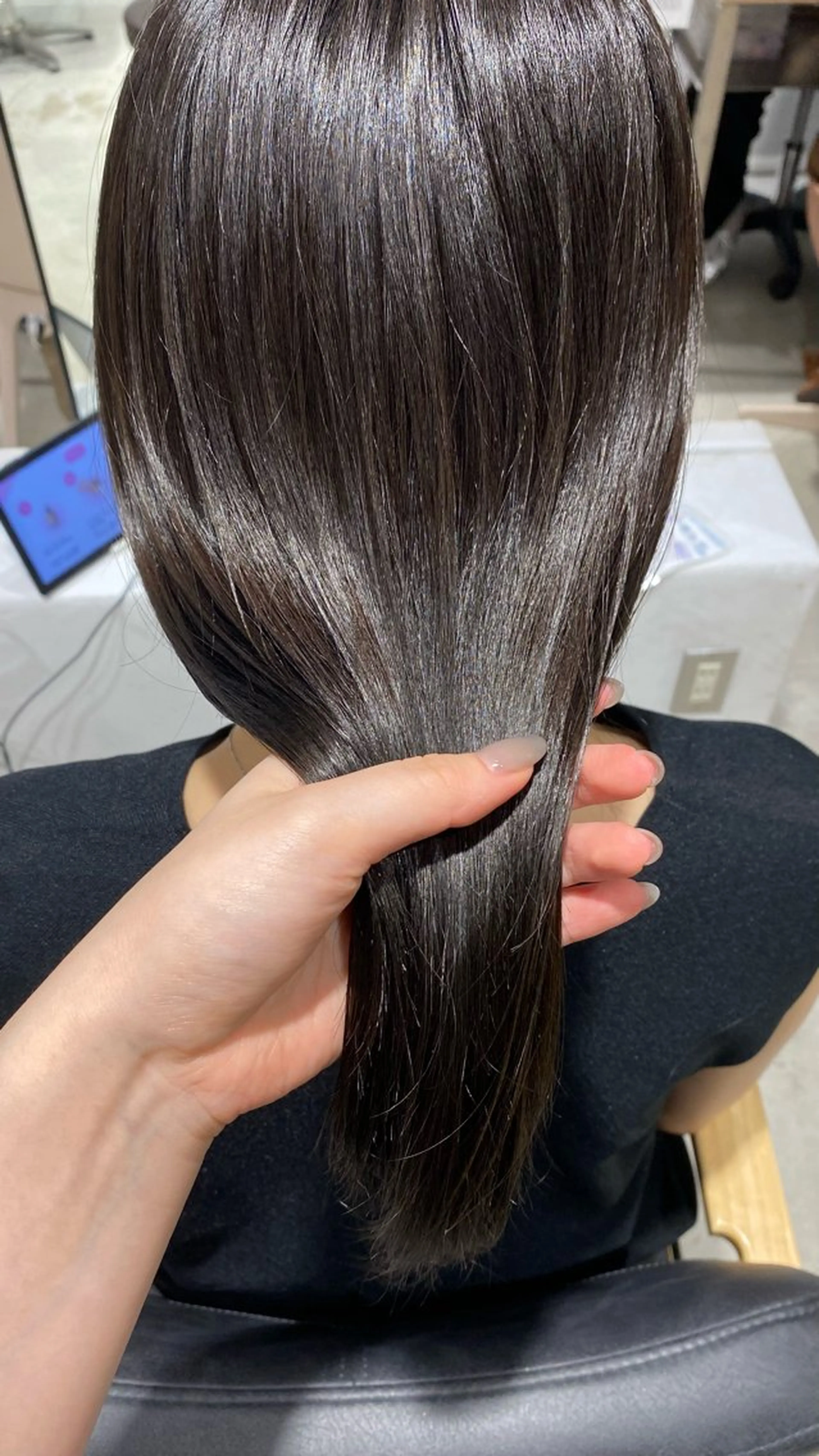 ミディアム カラー グレージュ オリーブグレージュ オリーブグレー hair shioのヘアスタイル