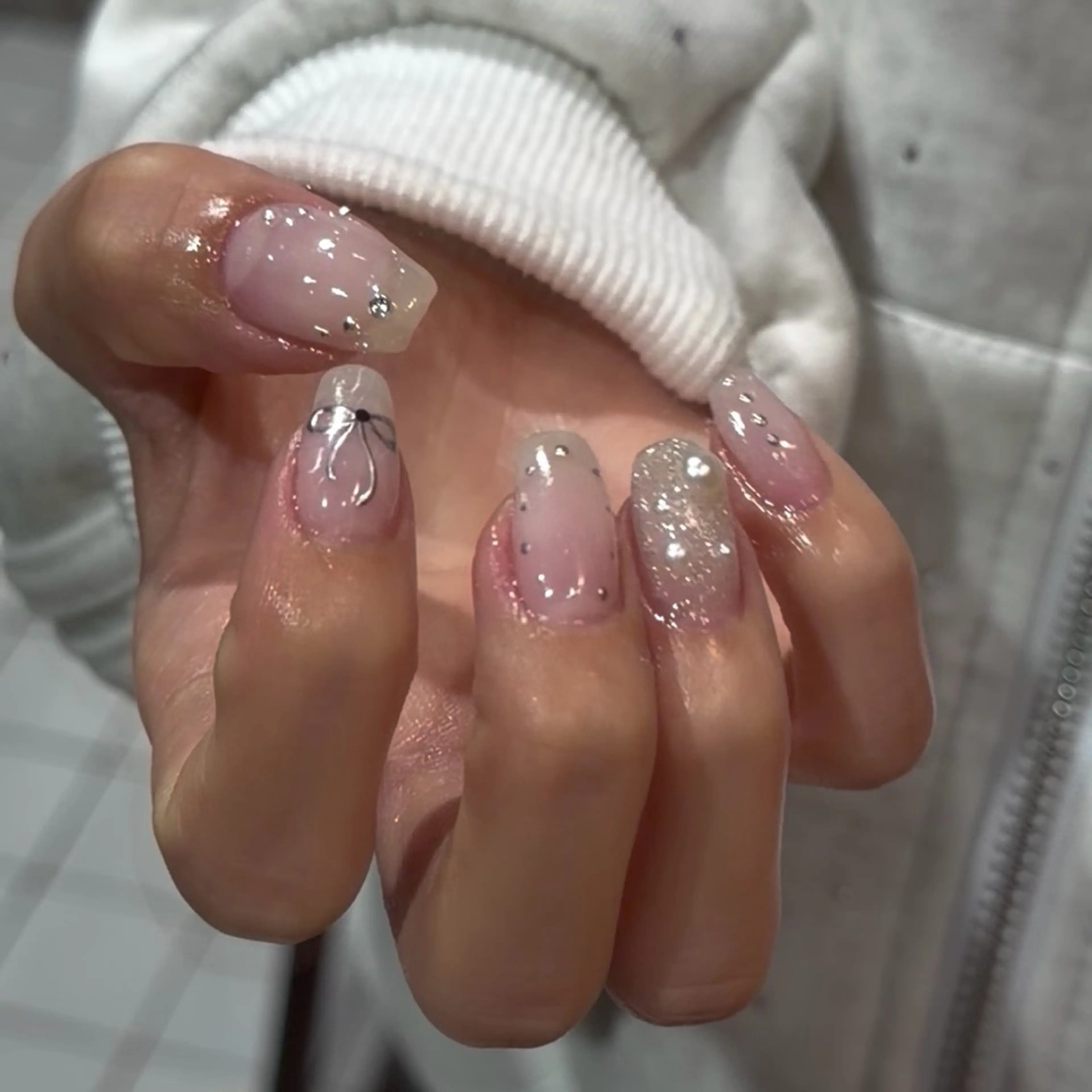 ネイル リボン f所属・渡辺 愛のネイルデザイン