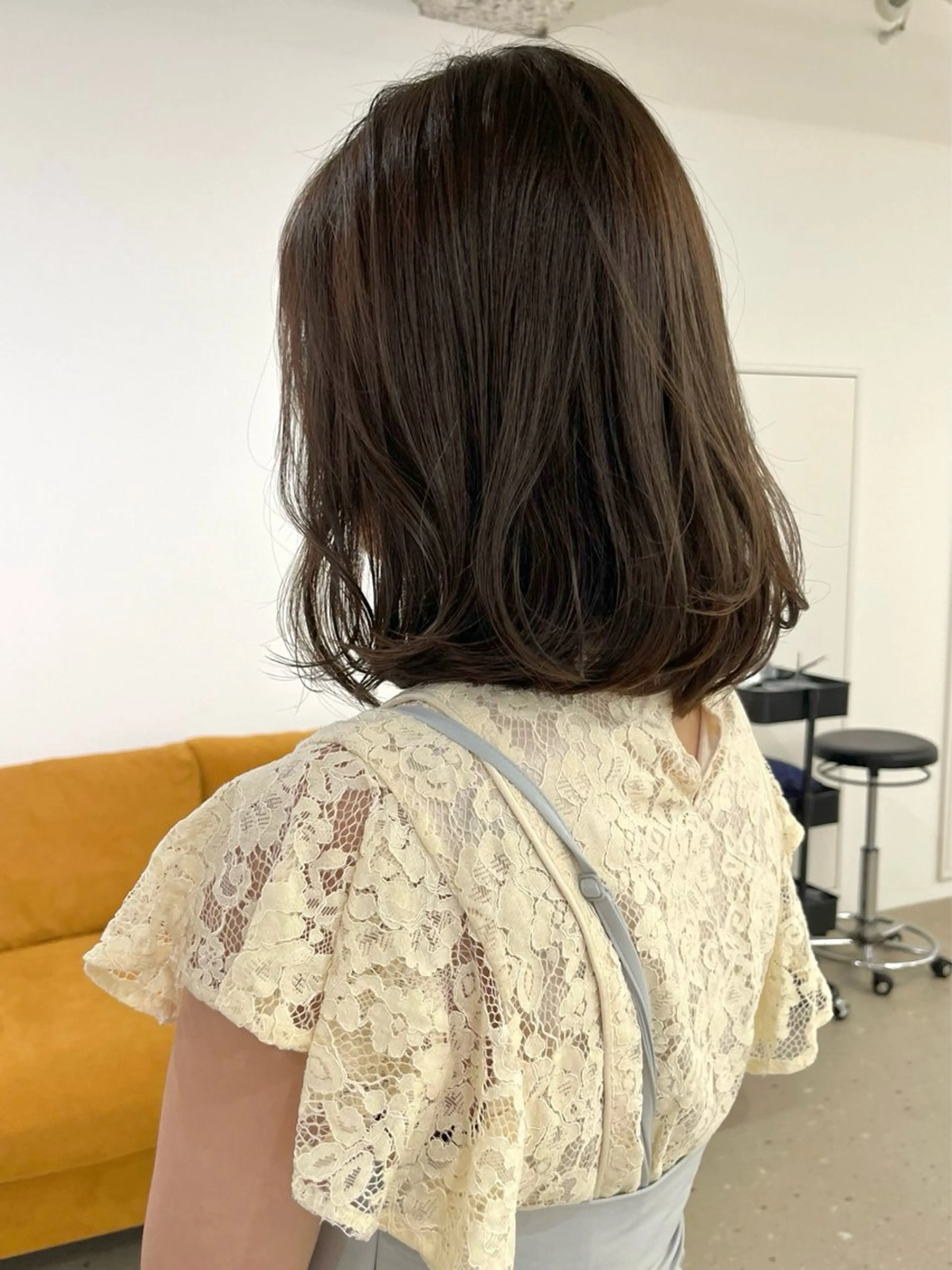 ミディアム 箱崎 凪沙のヘアスタイル