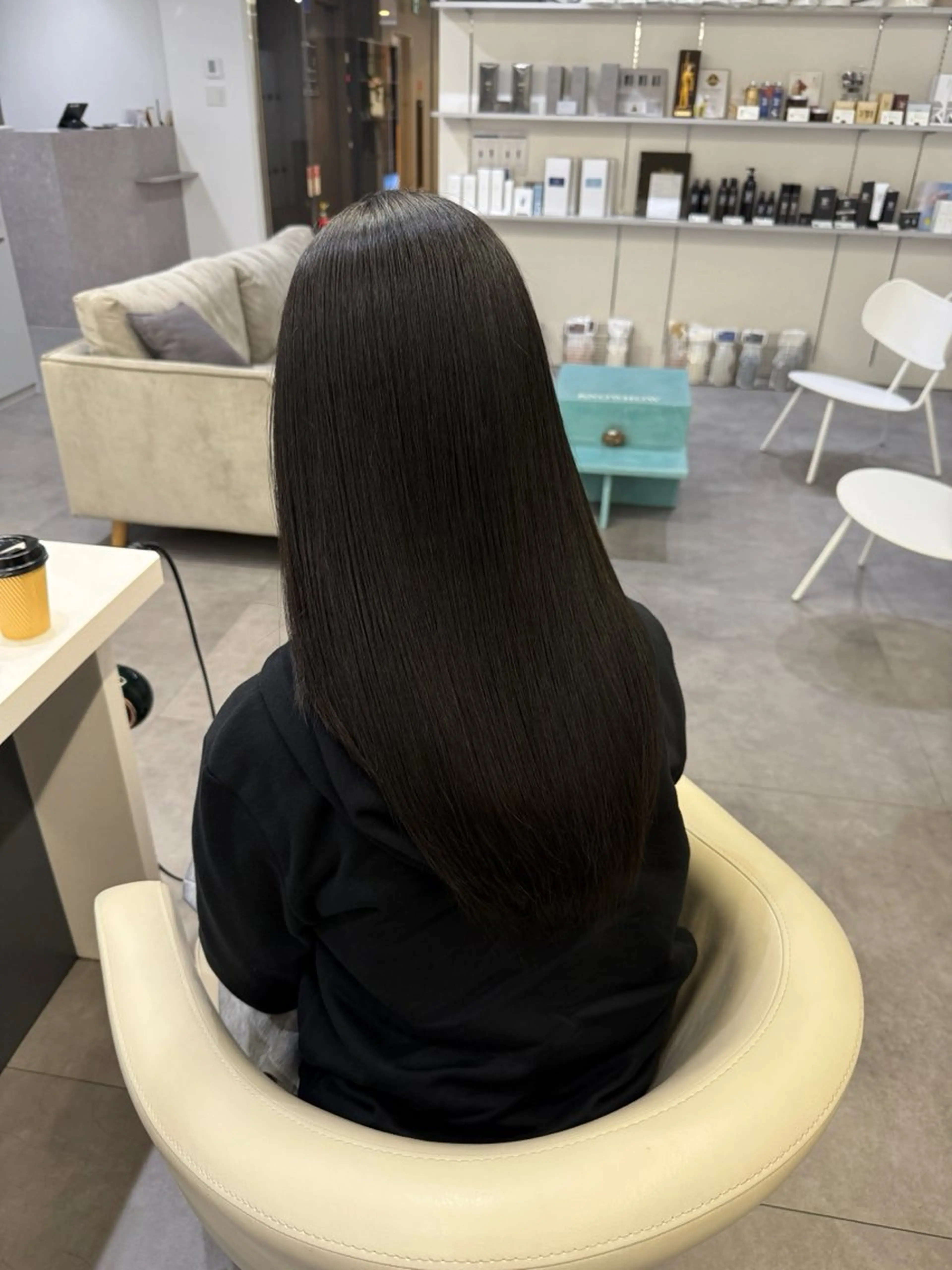 セミロング カラー KNOWHOW/思川 阿耶のヘアスタイル