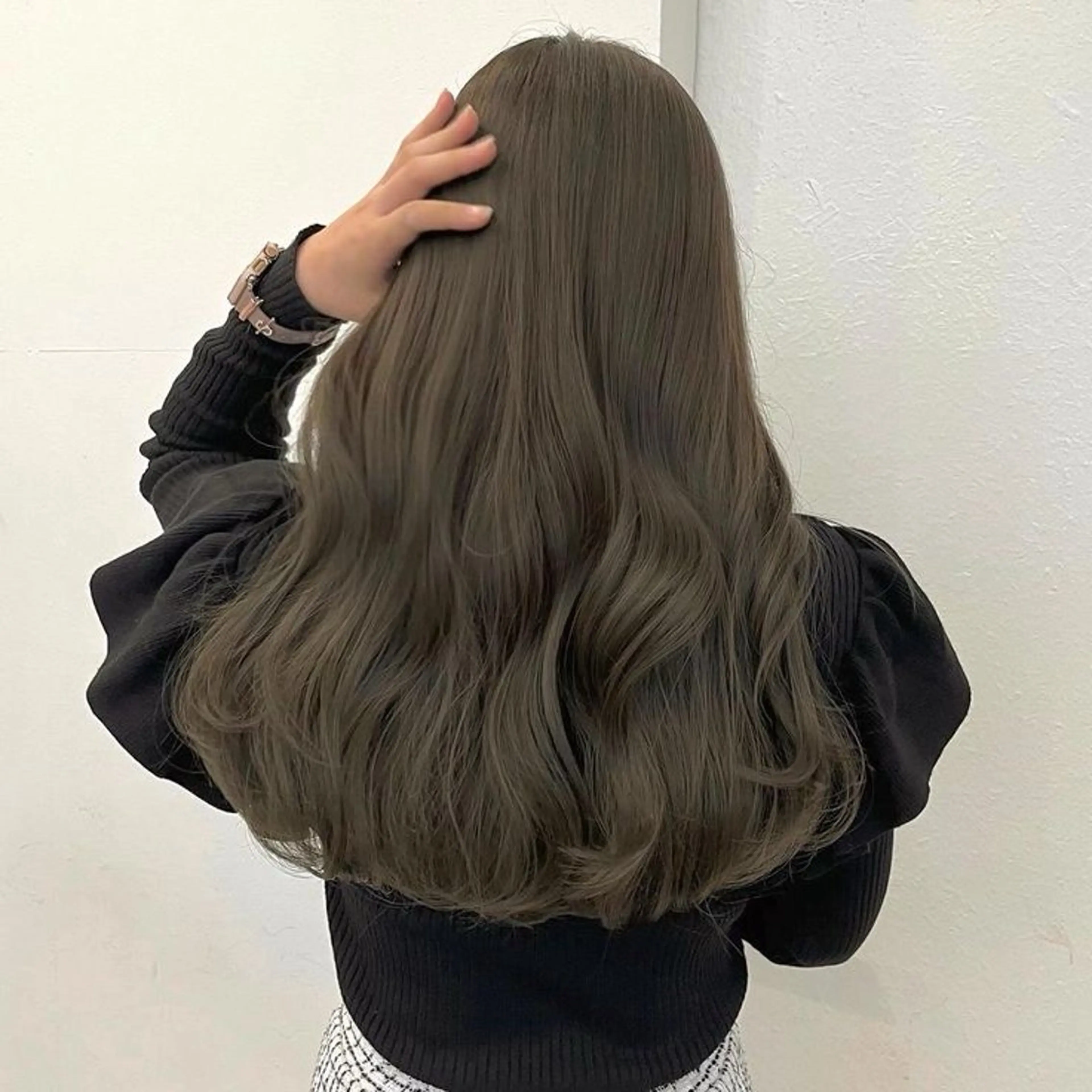 カラー 縮毛矯正 トリートメント ABBEY5所属・岩元 結実のヘアスタイル