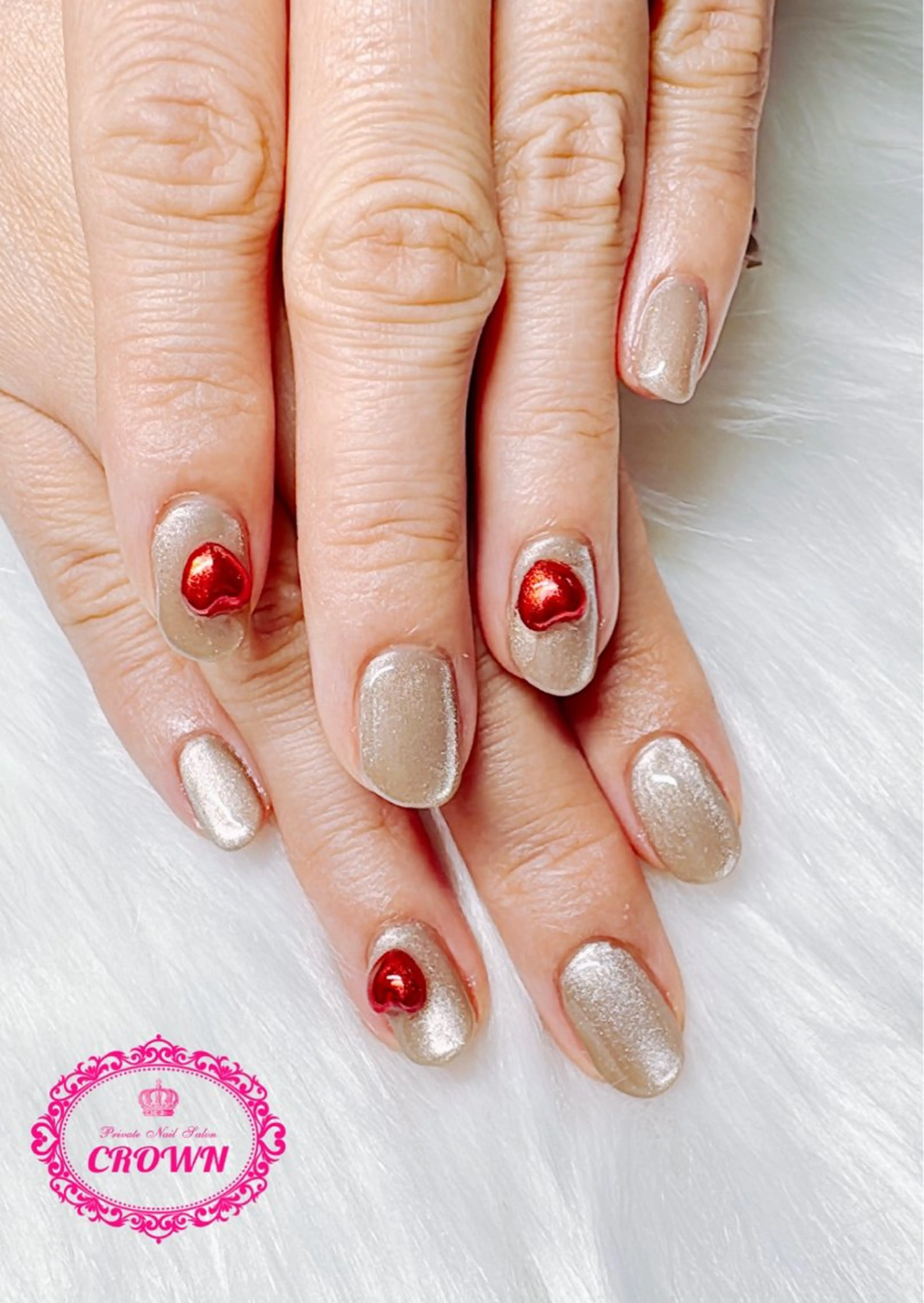 ネイル CROWN プライベートサロンのネイルデザイン