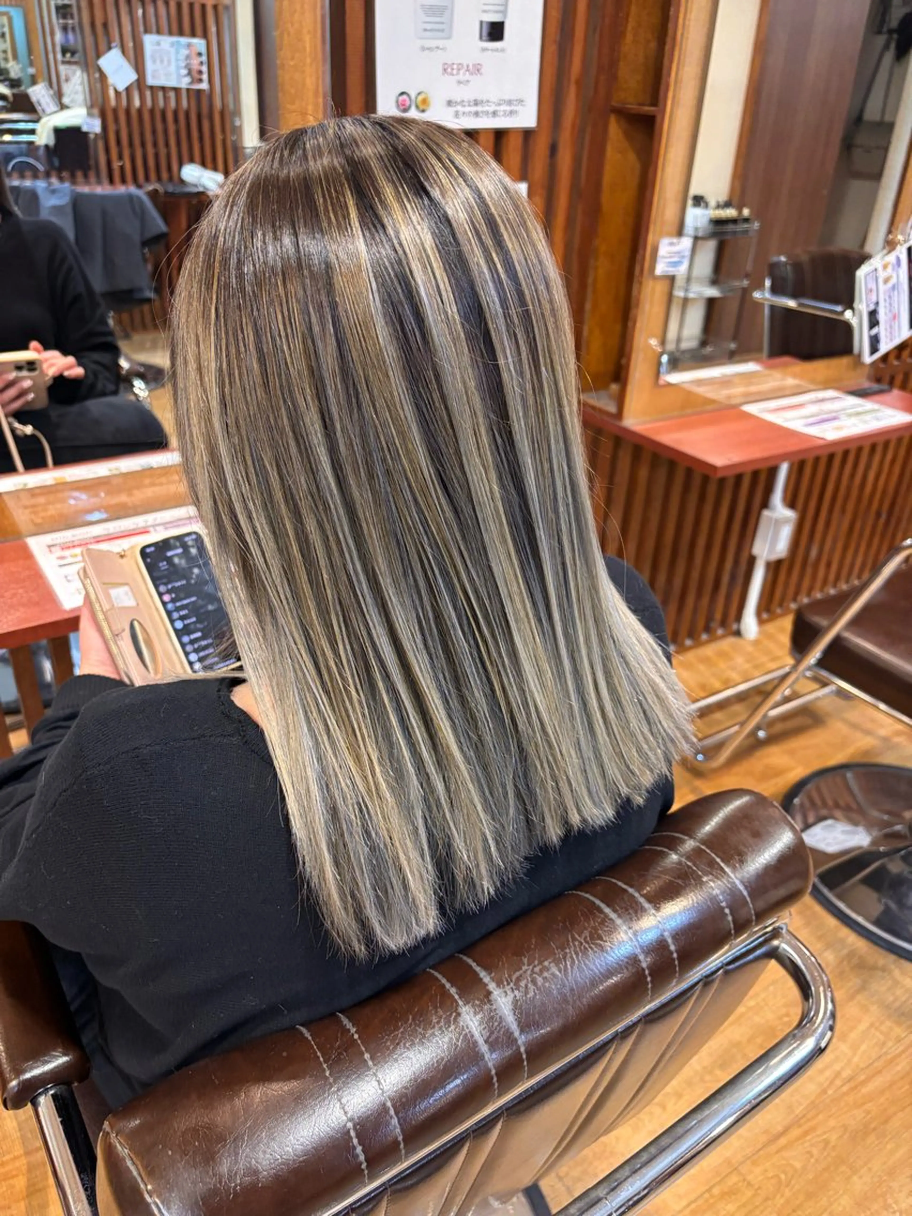 ミディアム レイヤーカット BLITZ Nana❤️‍🔥のヘアスタイル