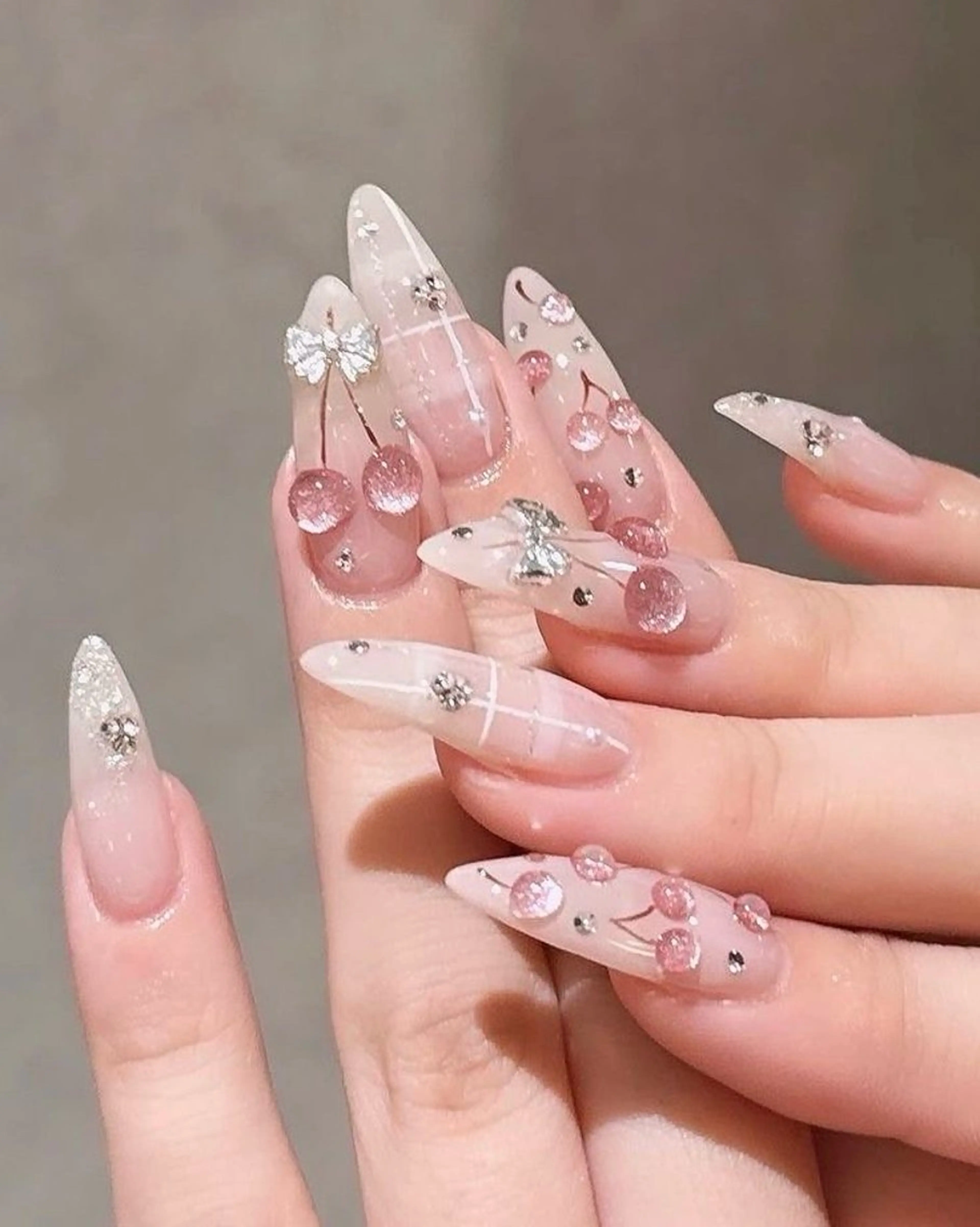 ネイル ニュアンスネイル シンプルネイル 春ネイル バレンタイン ワンホンネイル Nihonthy Nail 新宿のネイルデザイン