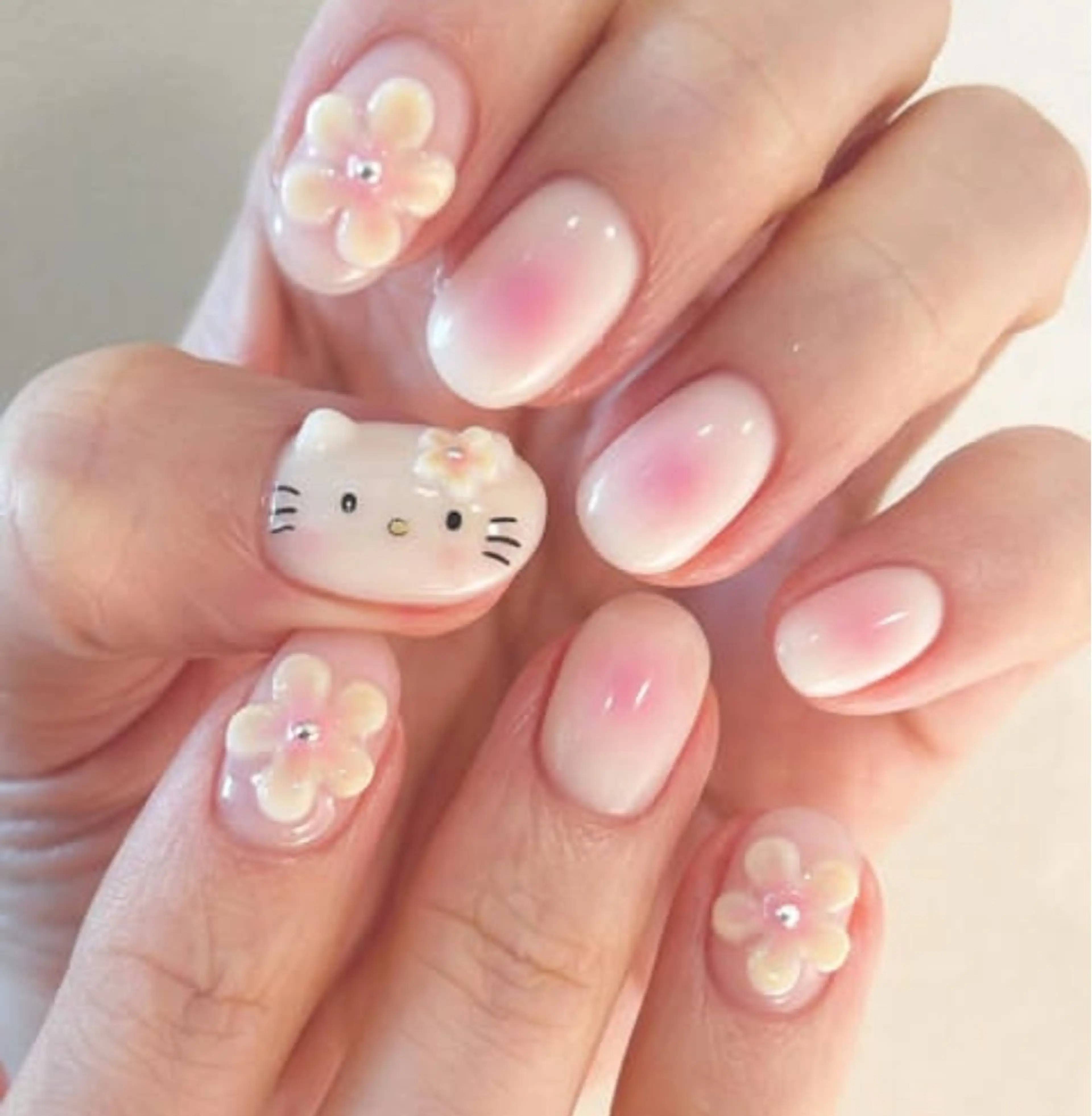 ネイル アートネイル オーロラネイル チークネイル フレンチネイル ガラスフレンチ ハンドネイル 🎀🎀YooLi Nail Salonのネイルデザイン