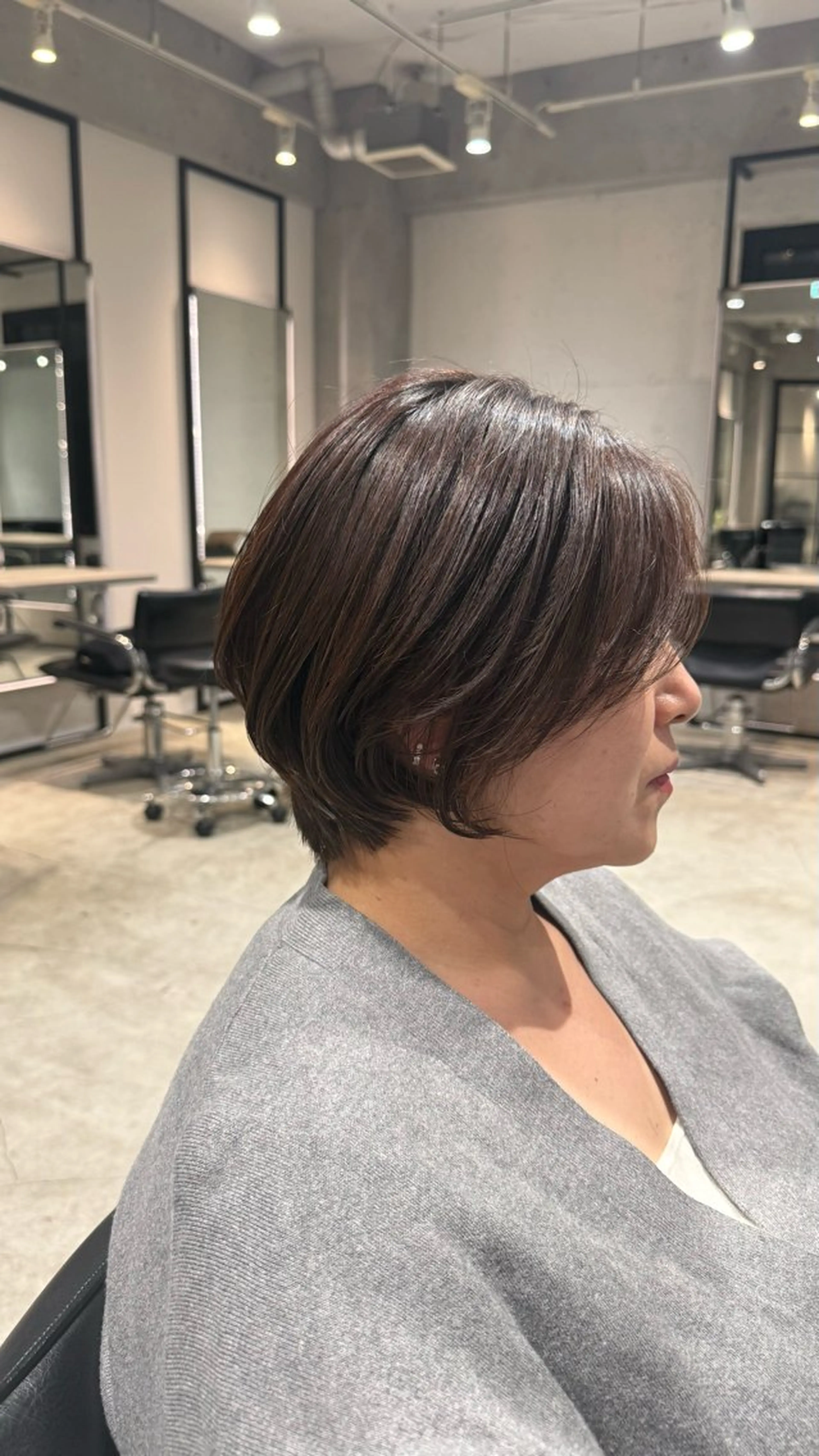 ショート ショートヘア あんな🦋レイヤー カット/透明感カラーのヘアスタイル