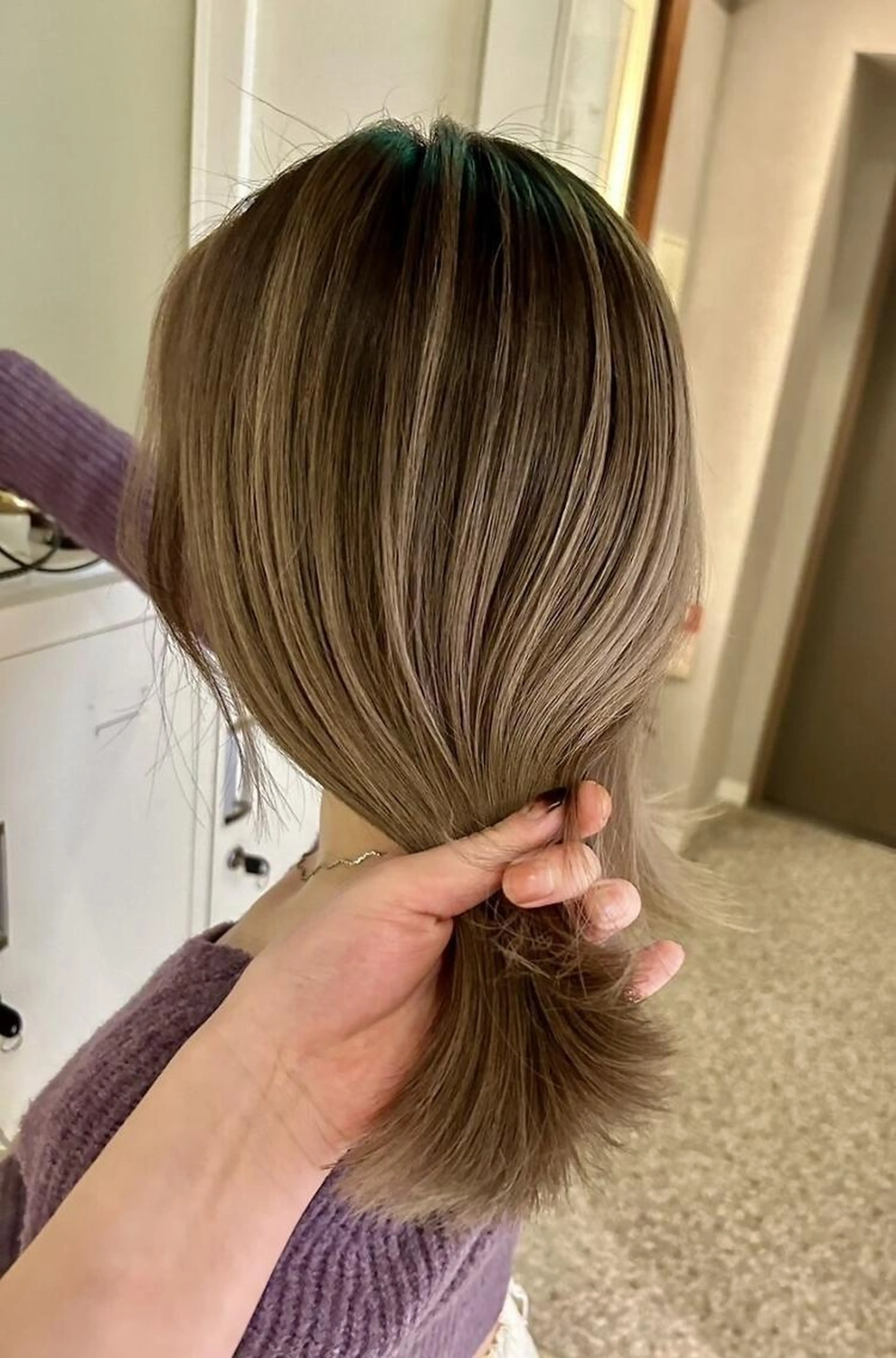 【ハイライト】ケアブリーチ+ケアカラー+クイックトリートメント¥13,000の写真