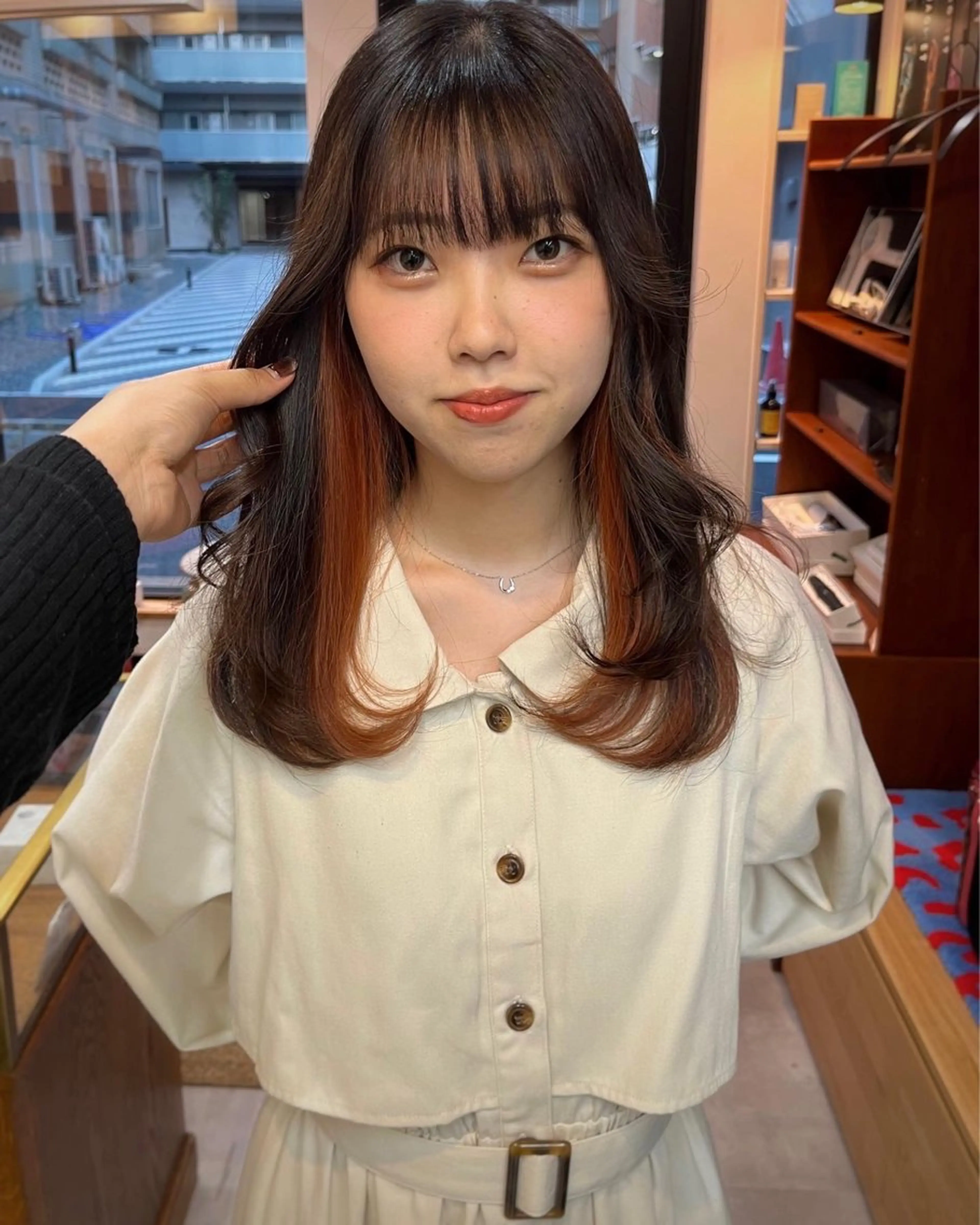 ロング カラー 松尾 伊純のヘアスタイル