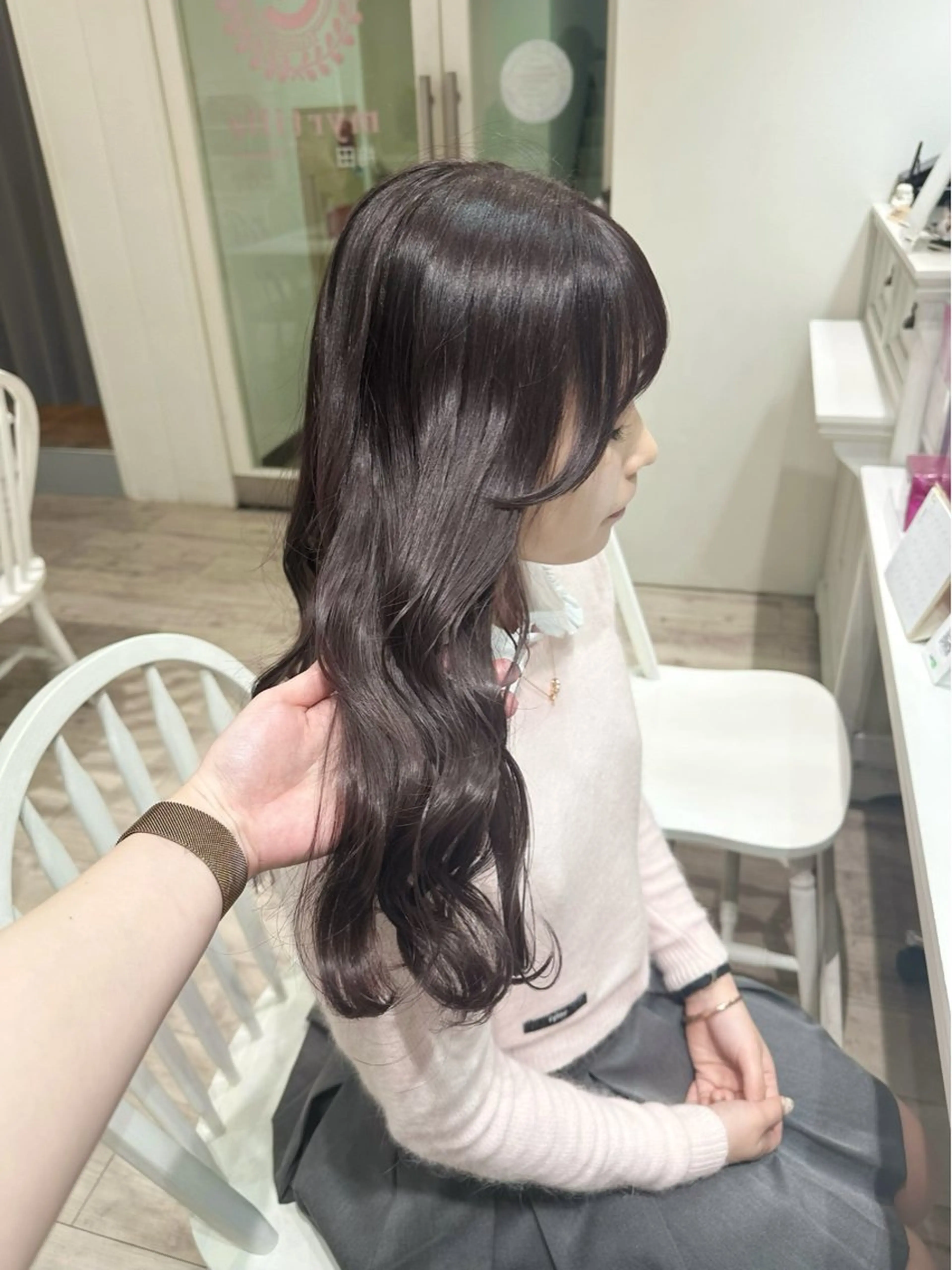 ロング カラー ヘアアレンジ ブリーチ ダブルカラー ブリーチなしカラー ヘアカラー トリートメント Himawari♡ 柔らかいカラーのヘアスタイル