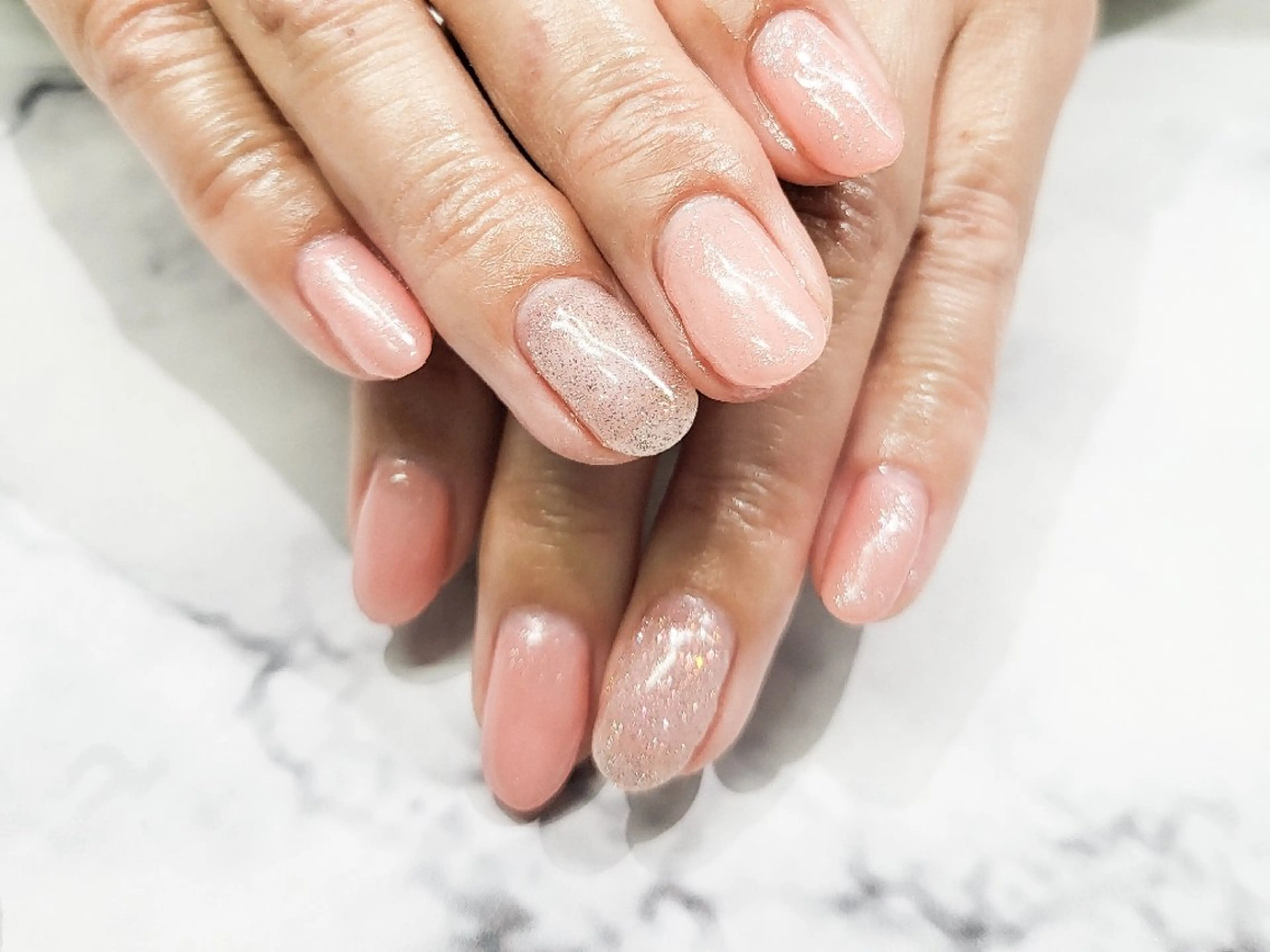 ネイル フラッシュネイル キラキラネイル ワンカラーネイル シンプルネイル 春ネイル 矢野 美希のネイルデザイン