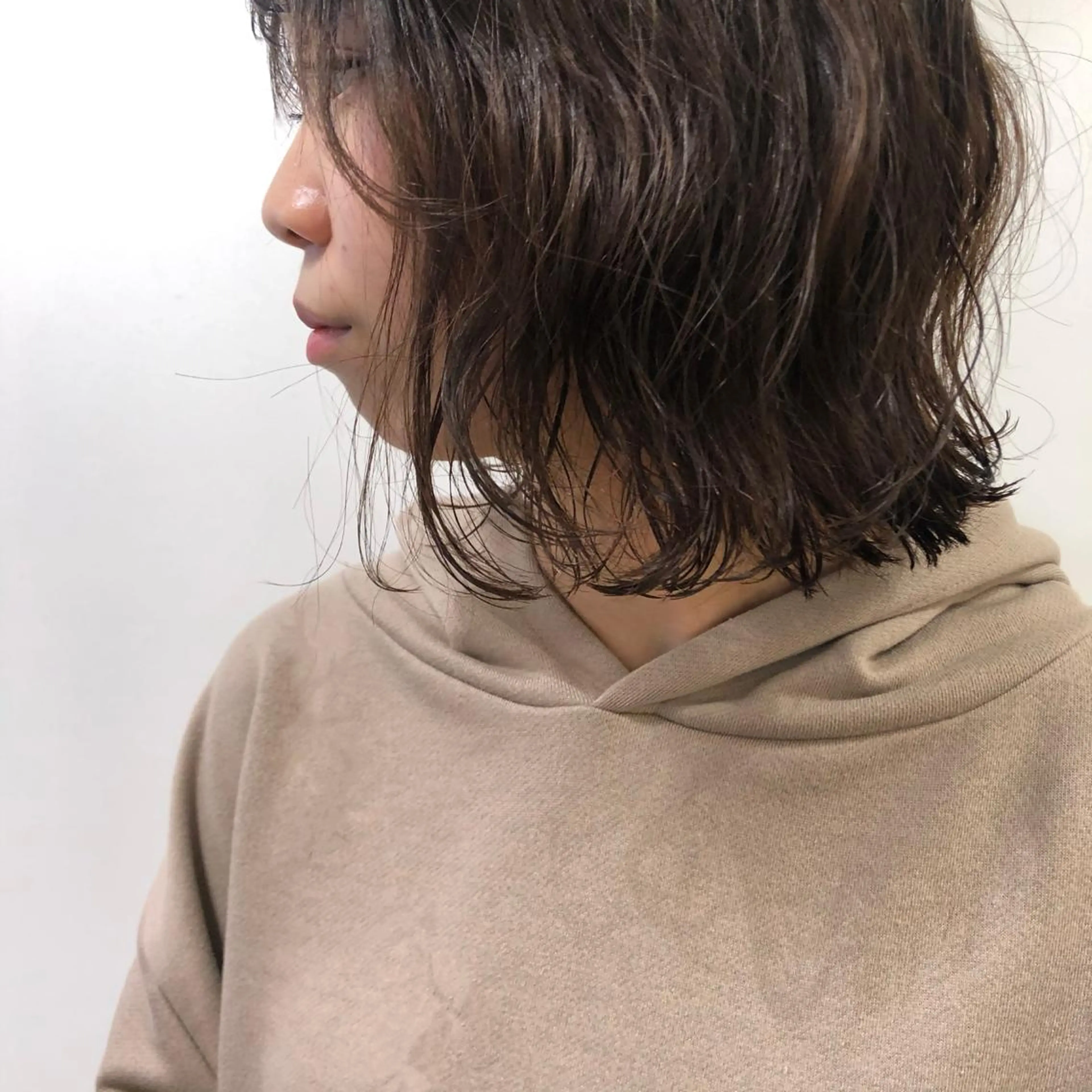 ミディアム 顔周りの垢抜けヘア 立山あいりのヘアスタイル