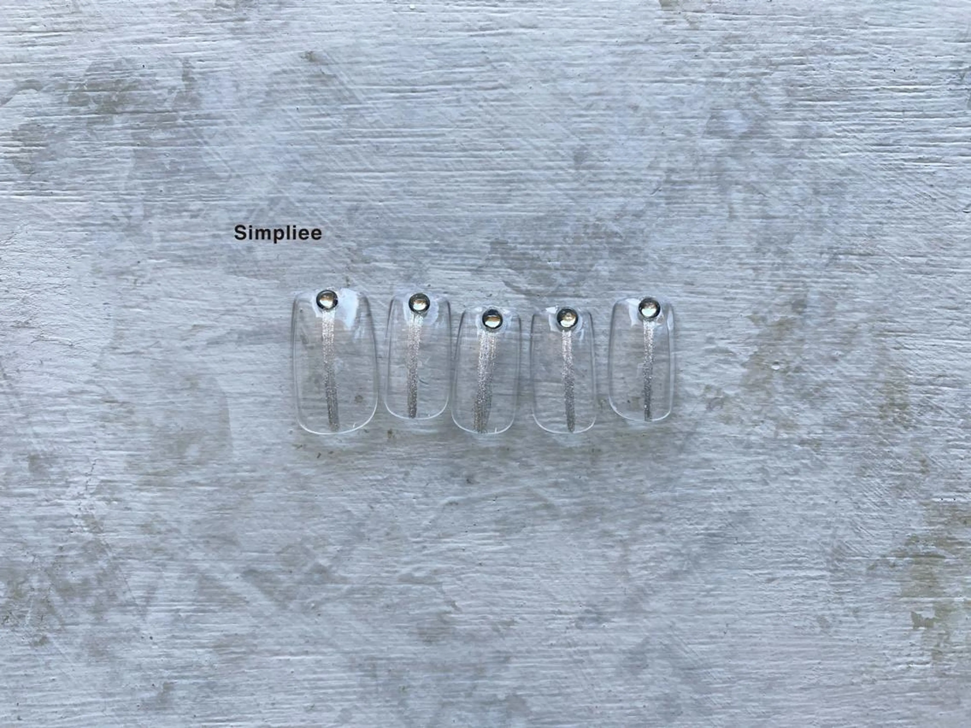 ネイル クリアネイル ニュアンスネイル Emi .K 西荻窪店のネイルデザイン